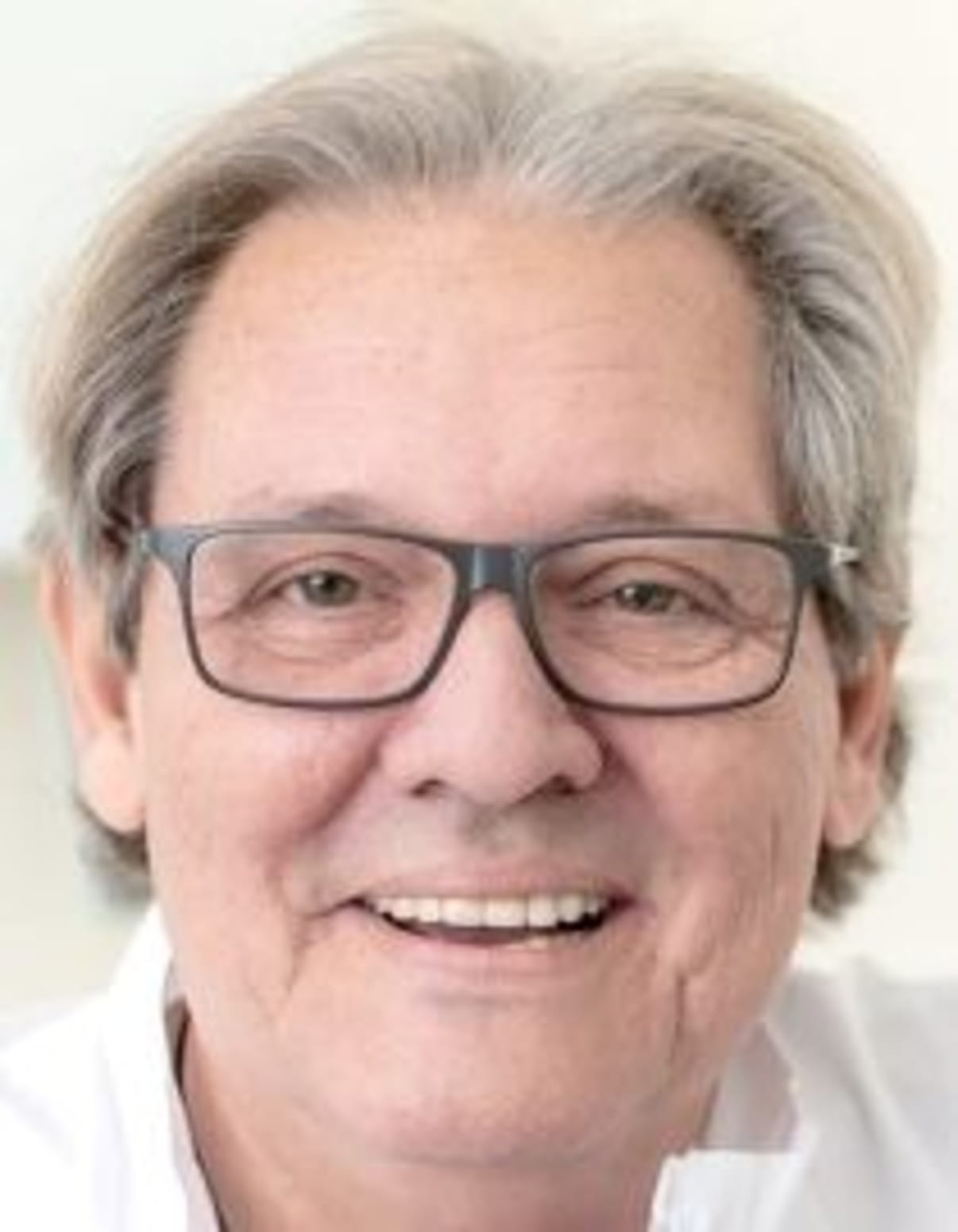 תמונת פורטרט של בעל המקצוע