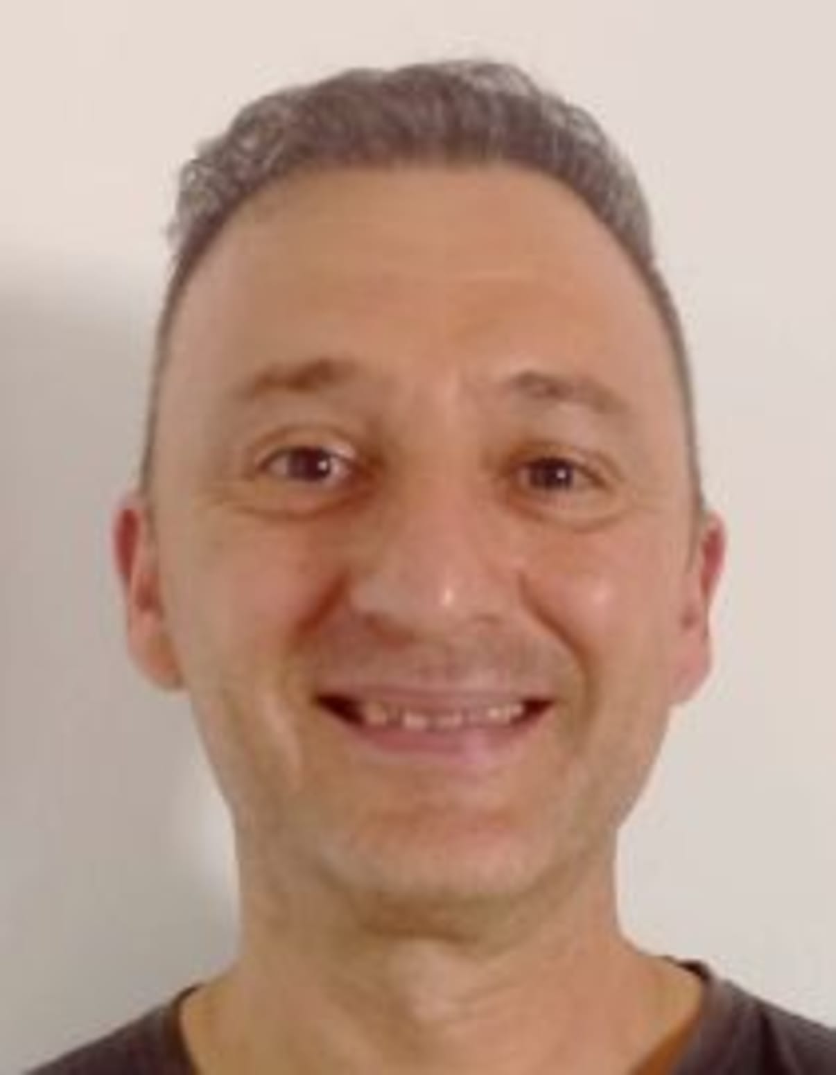 תמונת פורטרט של בעל המקצוע