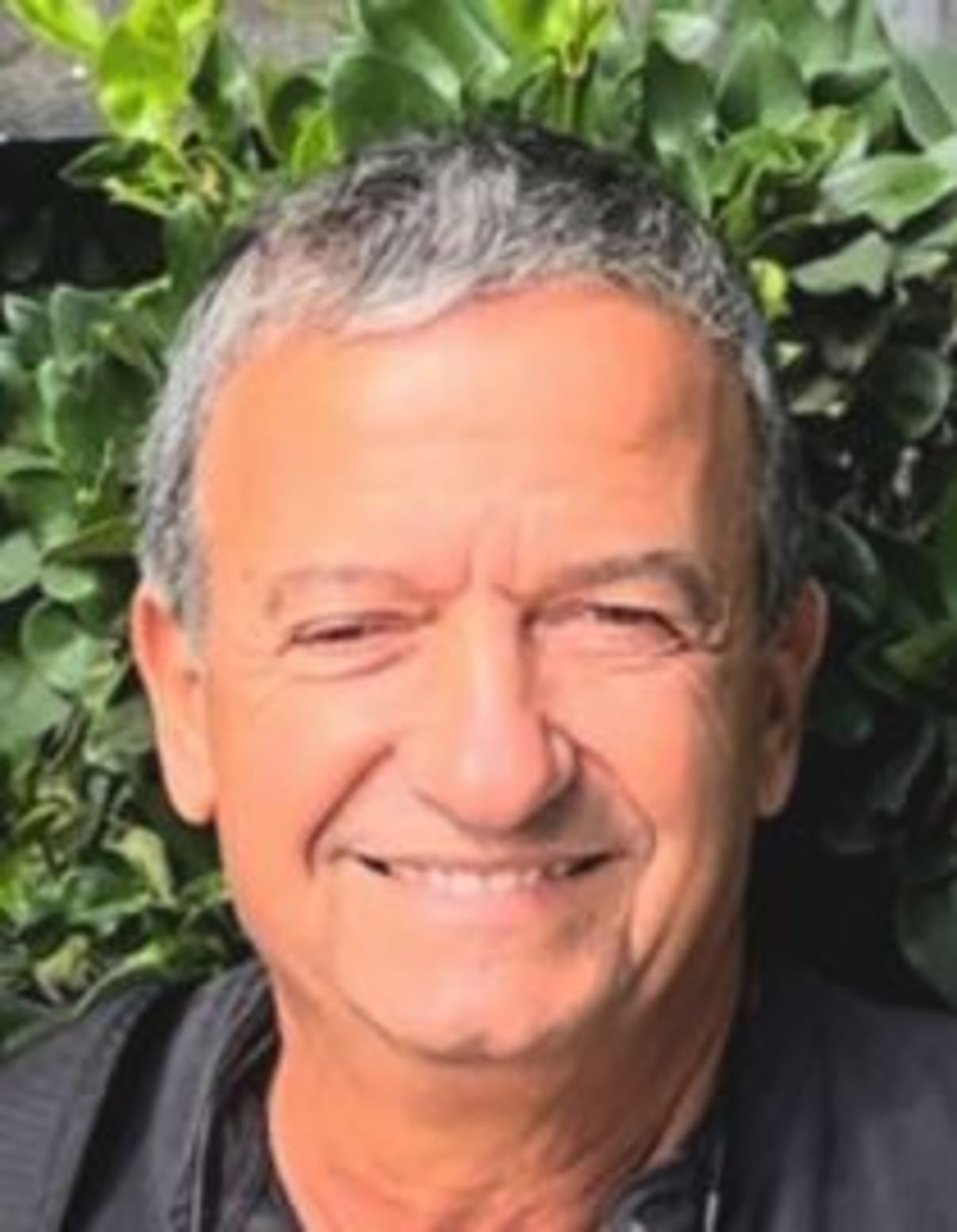 תמונת פורטרט של בעל המקצוע