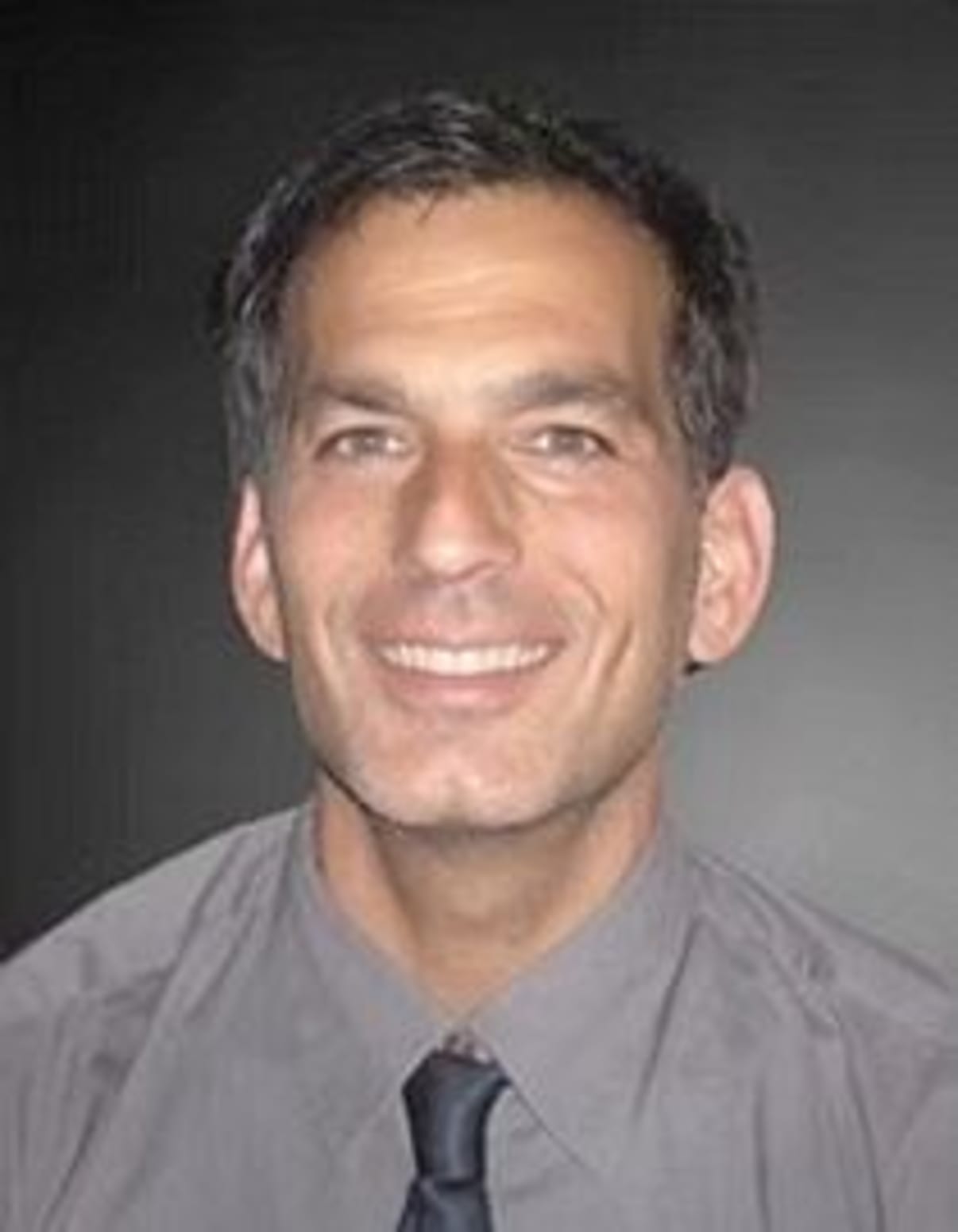 תמונת פורטרט של בעל המקצוע