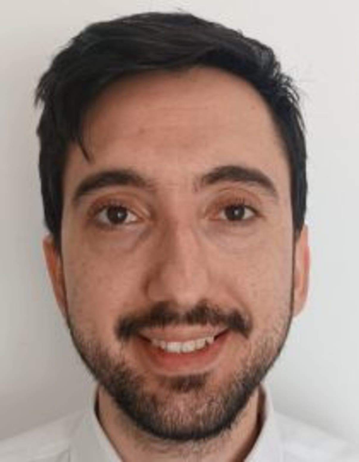 תמונת פורטרט של בעל המקצוע