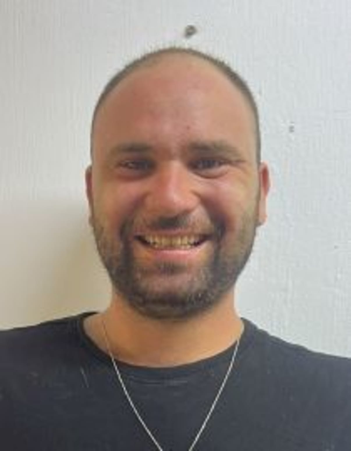 תמונת פורטרט של בעל המקצוע