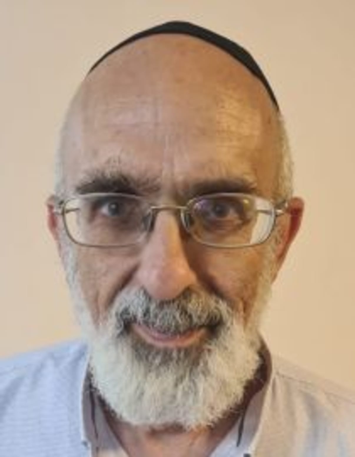 תמונת פורטרט של בעל המקצוע