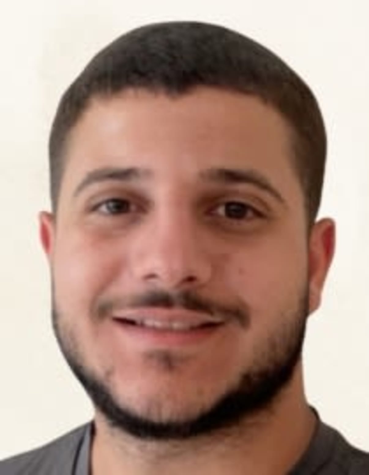 תמונת פורטרט של בעל המקצוע