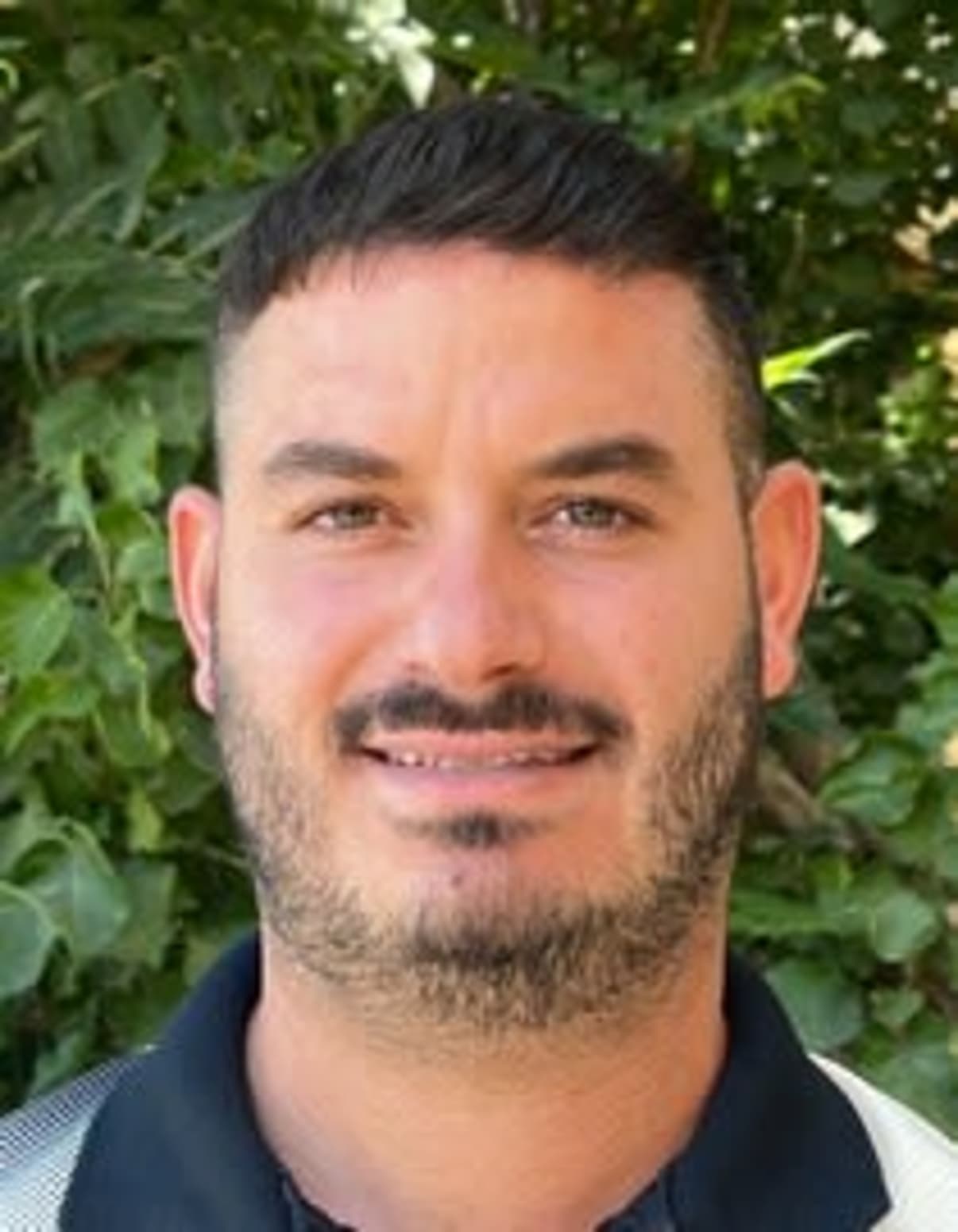 תמונת פורטרט של בעל המקצוע