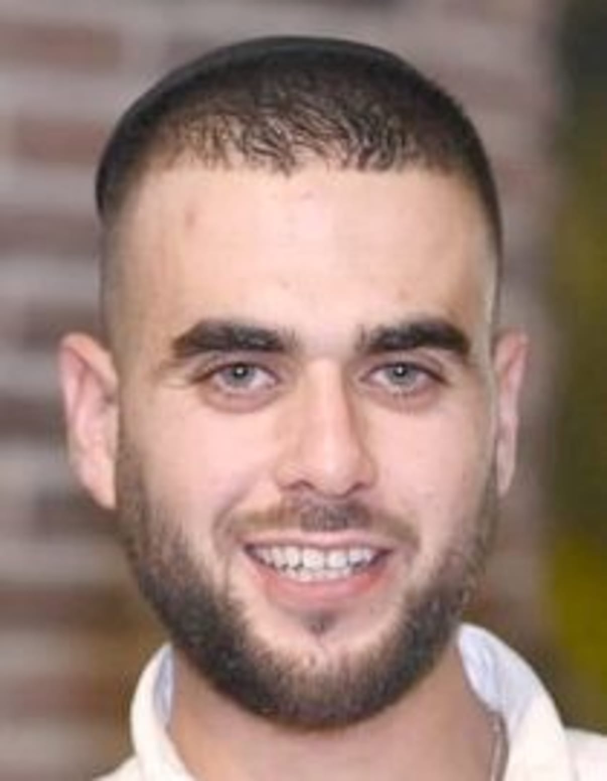 תמונת פורטרט של בעל המקצוע