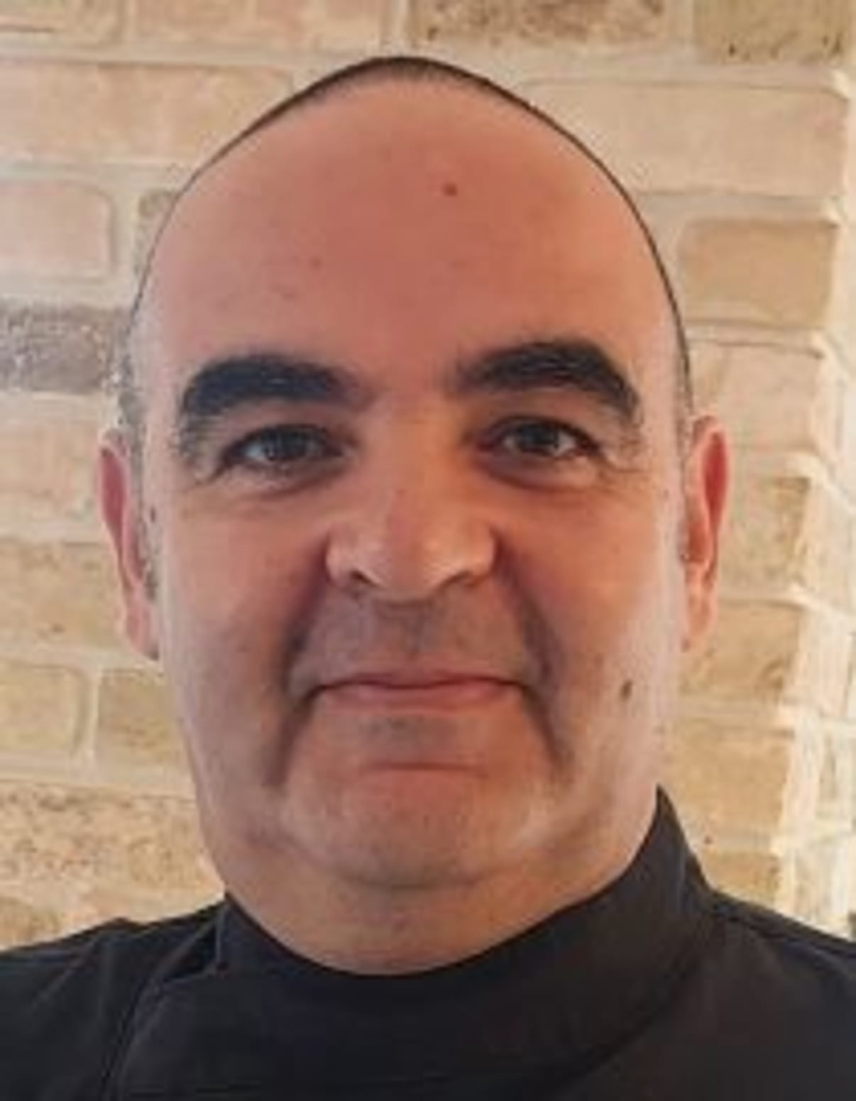 תמונת פורטרט של בעל המקצוע