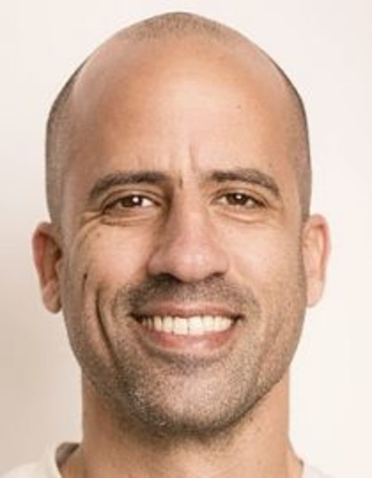 תמונת פורטרט של בעל המקצוע