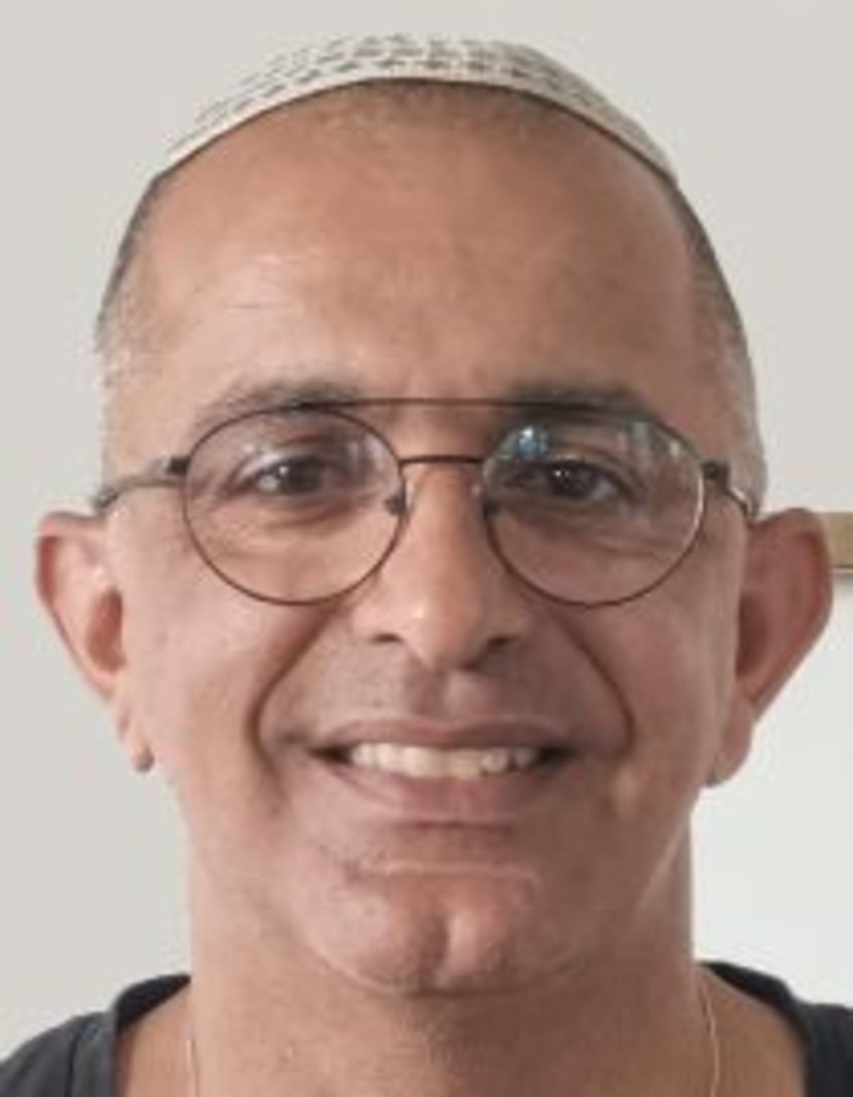 תמונת פורטרט של בעל המקצוע