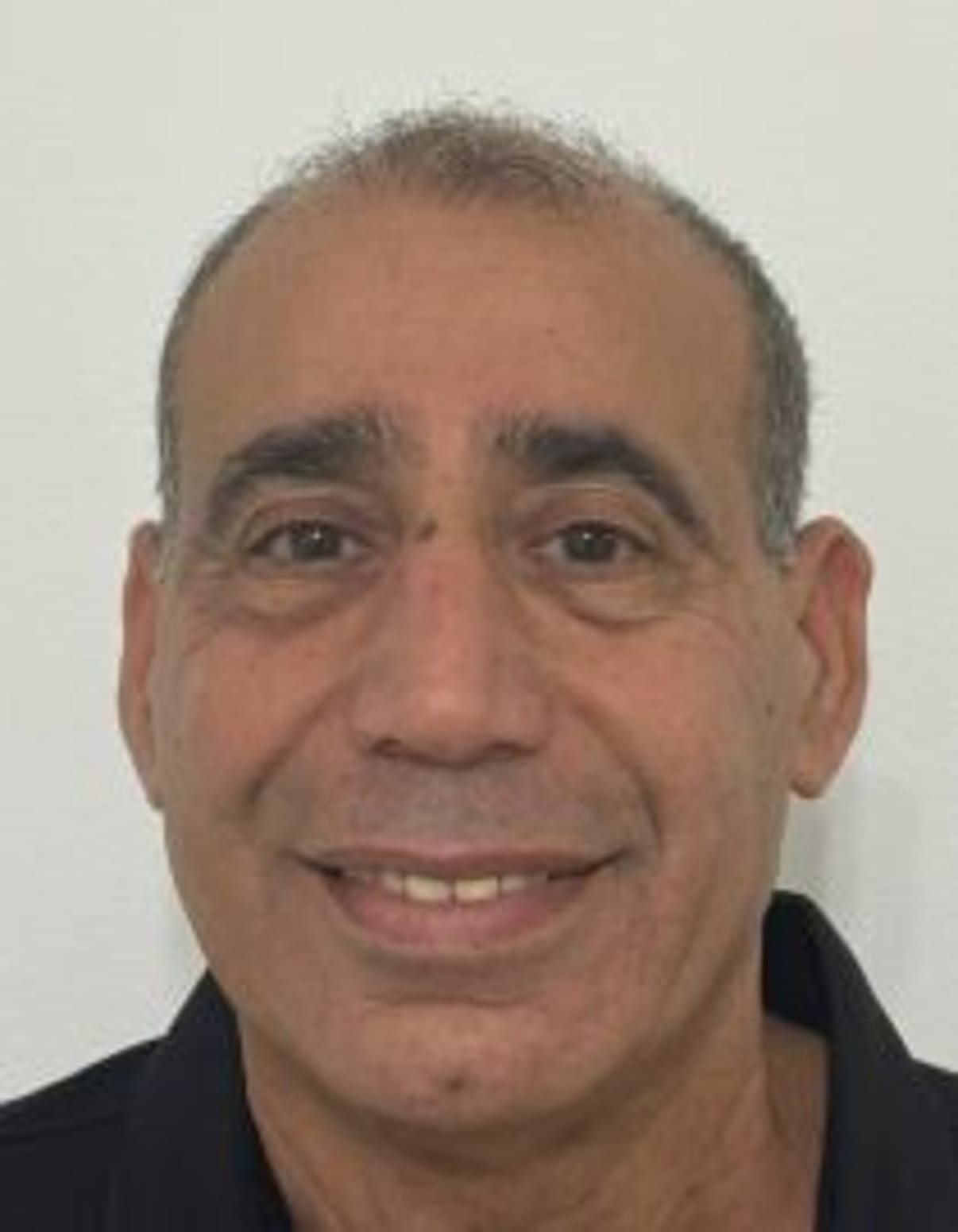 תמונת פורטרט של בעל המקצוע