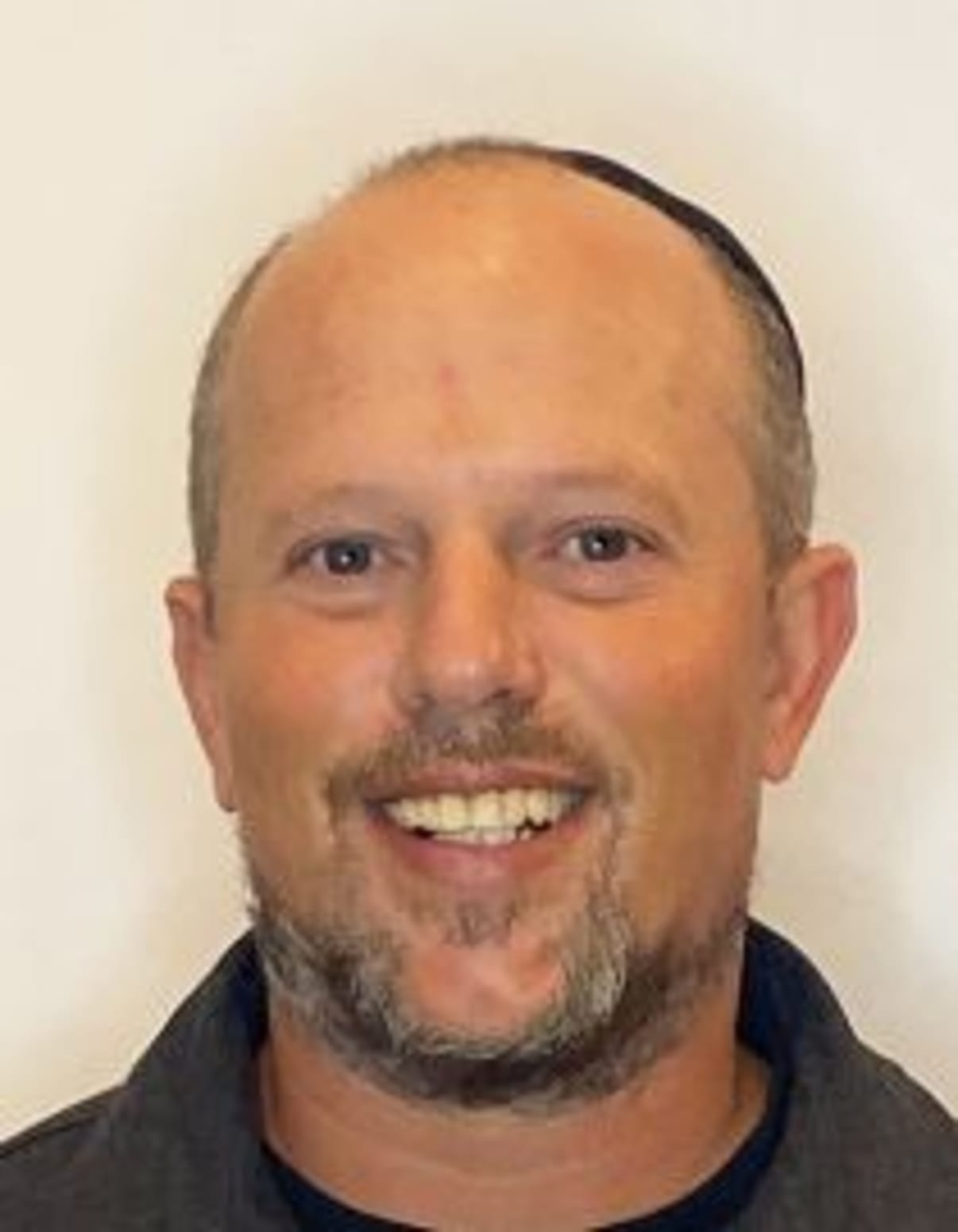 תמונת פורטרט של בעל המקצוע