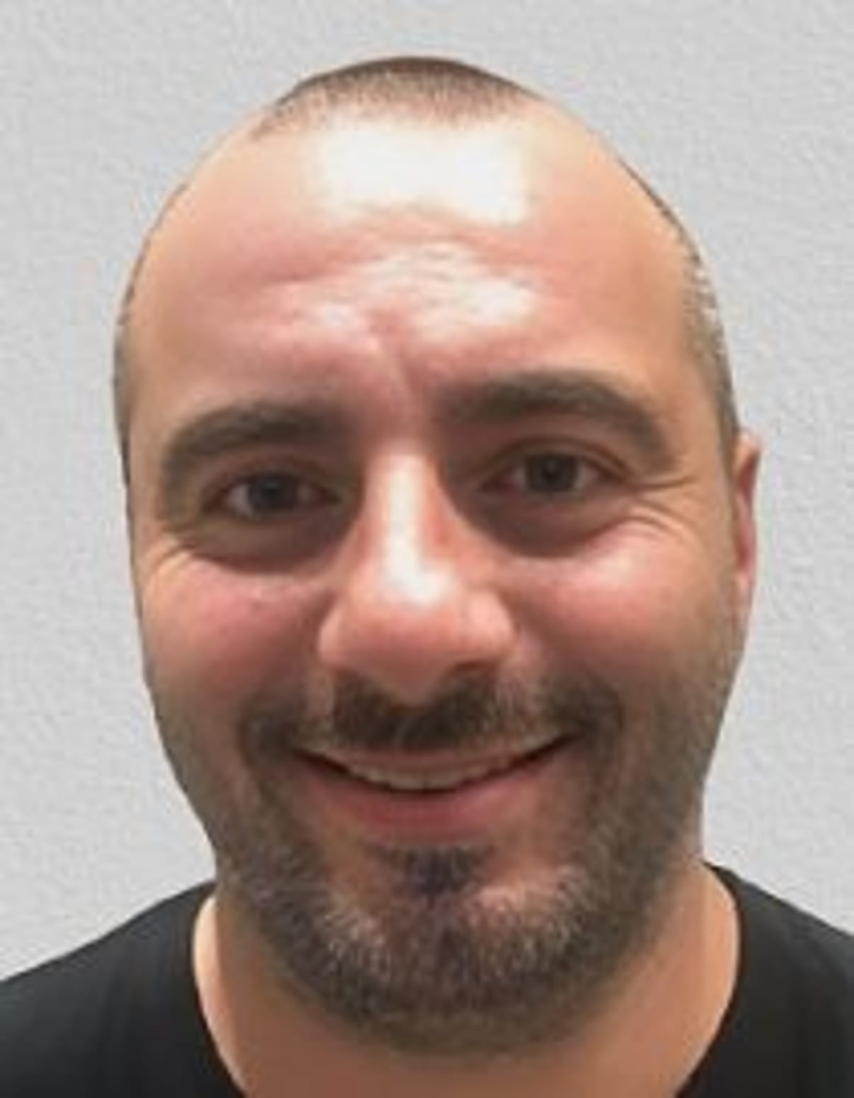 תמונת פורטרט של בעל המקצוע