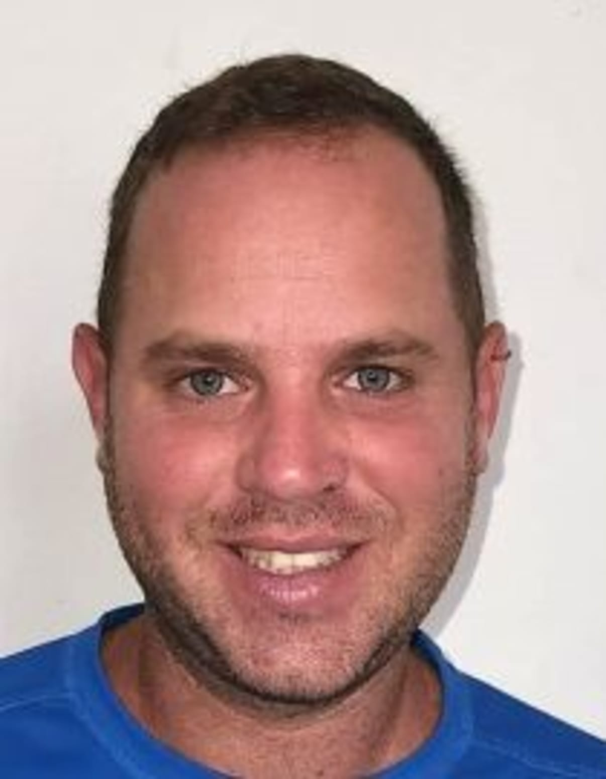 תמונת פורטרט של בעל המקצוע