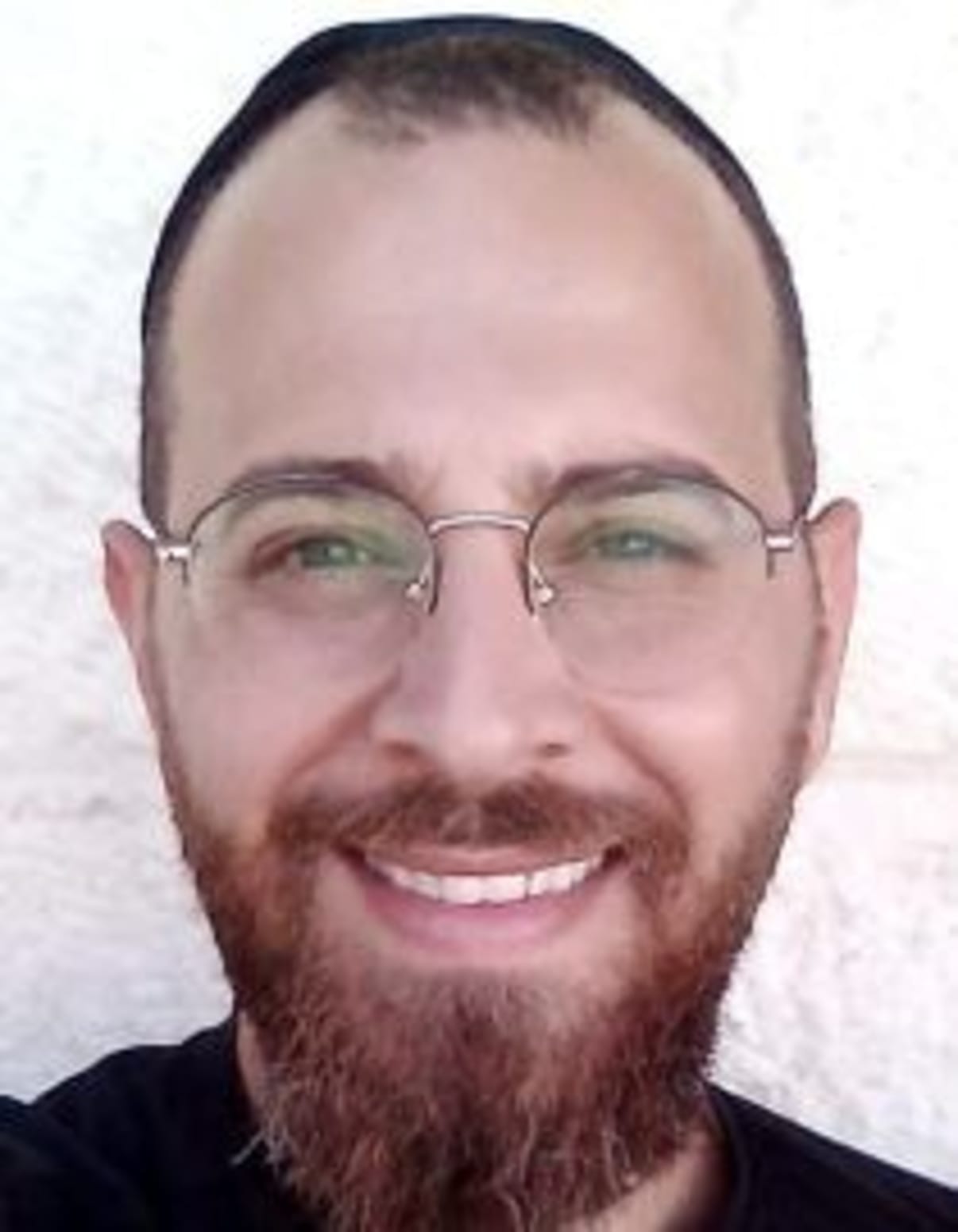 תמונת פורטרט של בעל המקצוע