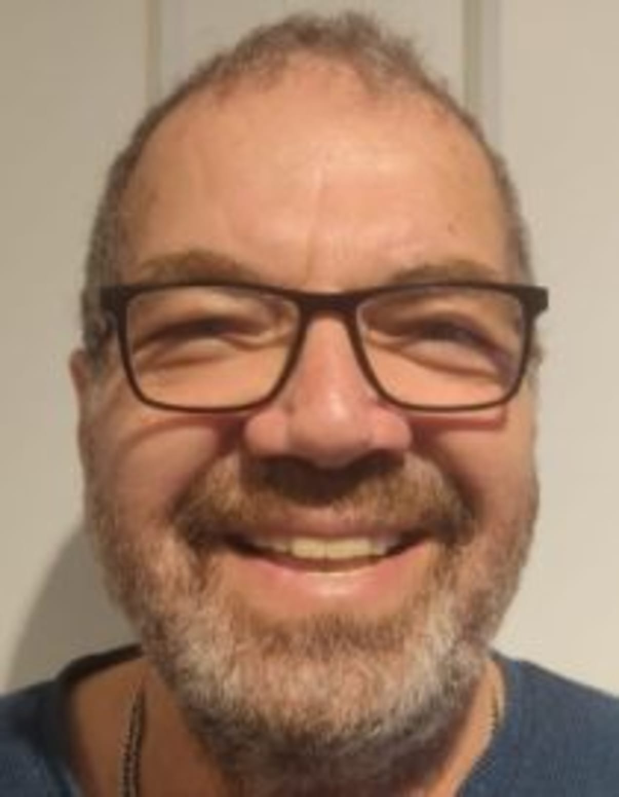 תמונת פורטרט של בעל המקצוע