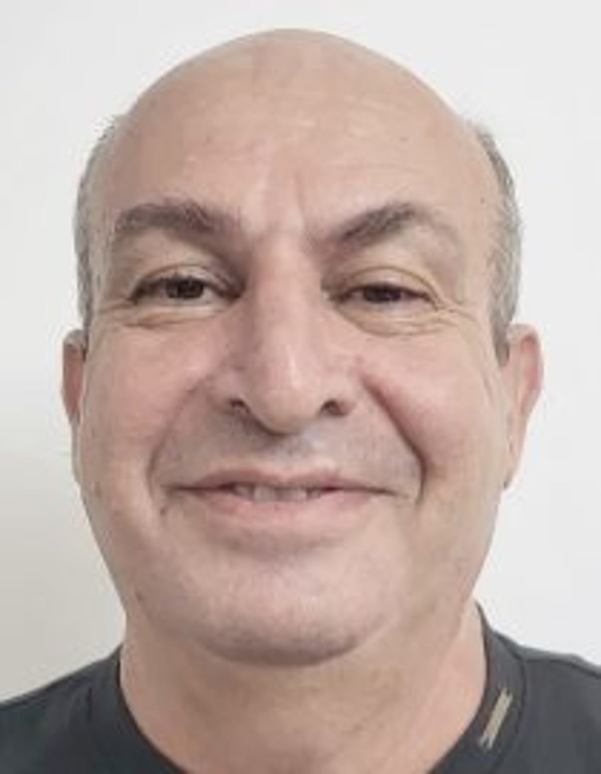 תמונת פורטרט של בעל המקצוע