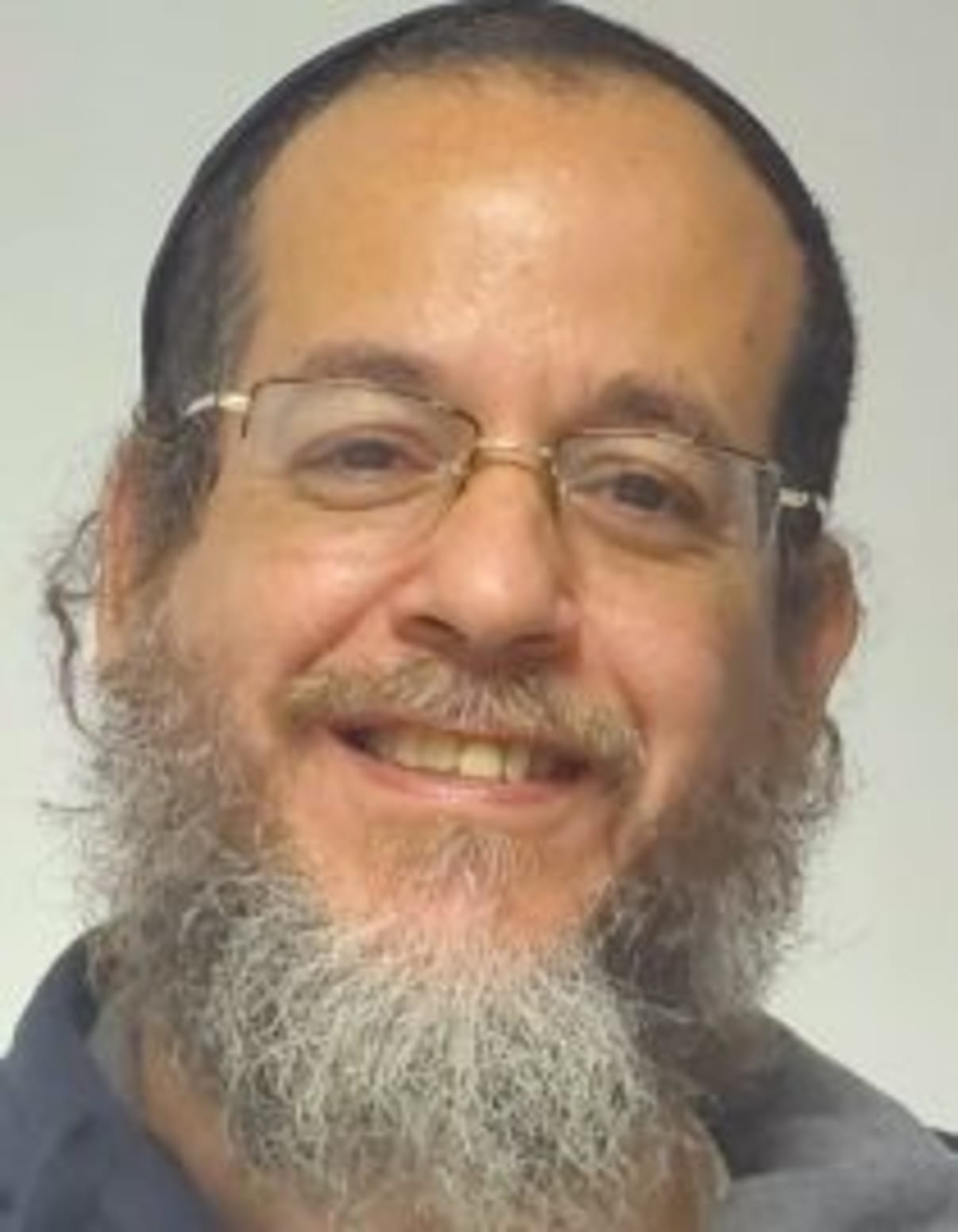 תמונת פורטרט של בעל המקצוע