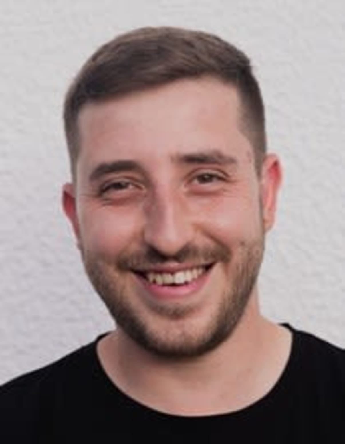 תמונת פורטרט של בעל המקצוע