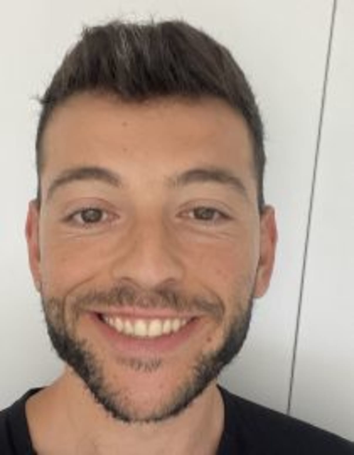 תמונת פורטרט של בעל המקצוע