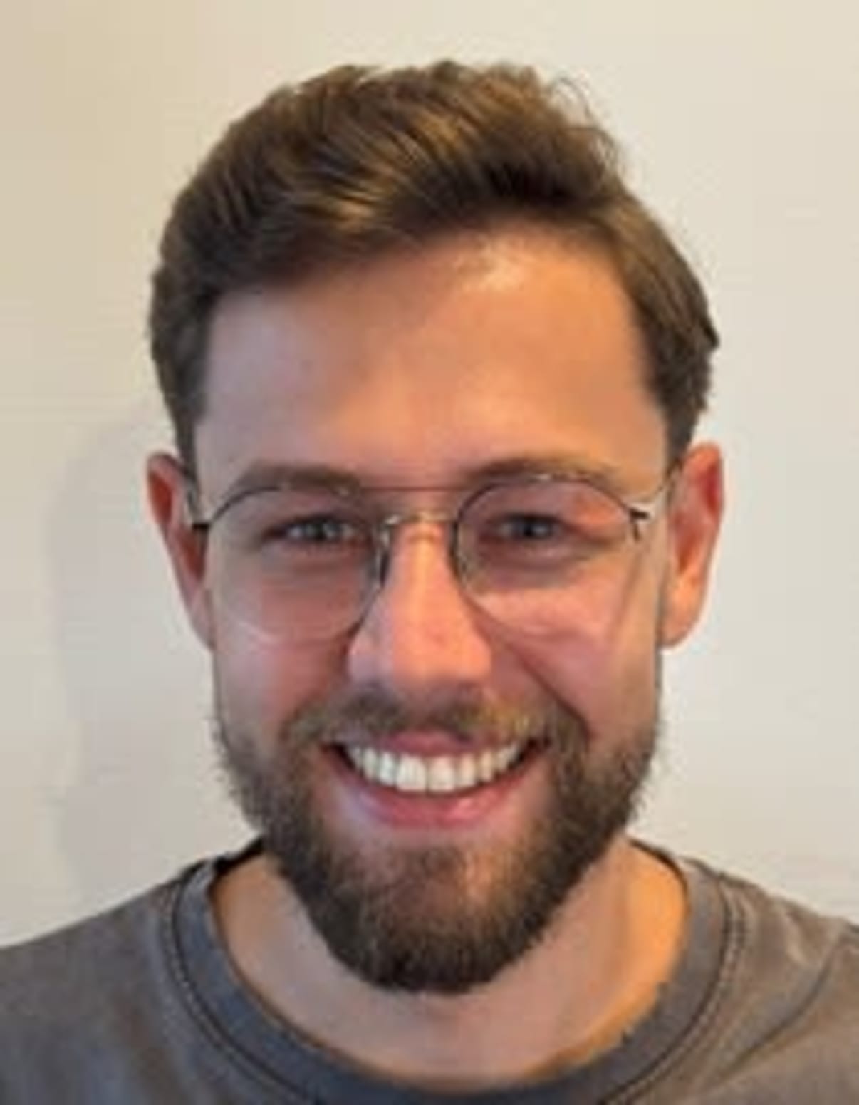 תמונת פורטרט של בעל המקצוע