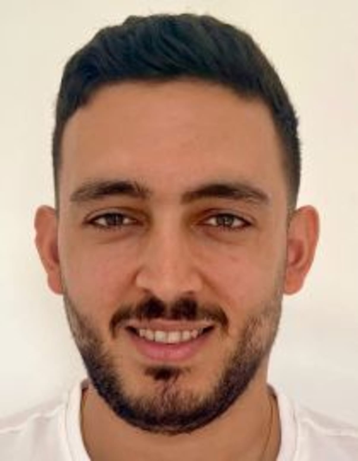 תמונת פורטרט של בעל המקצוע