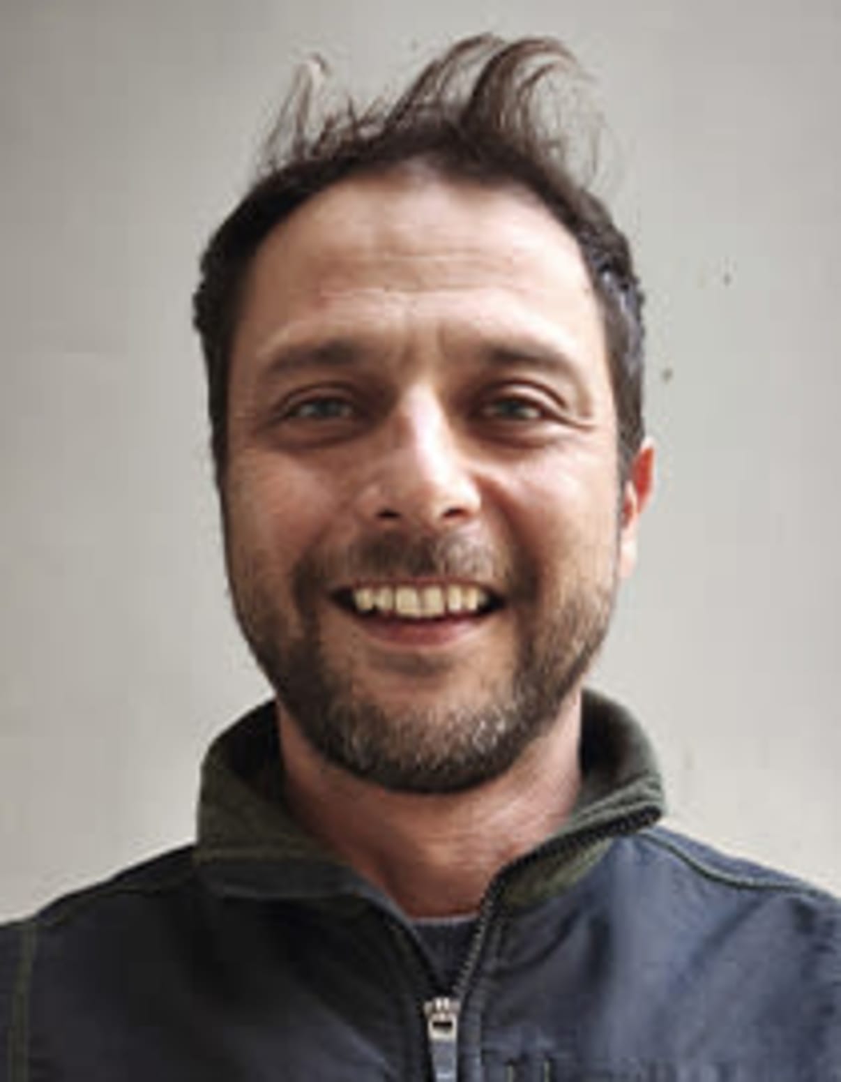 תמונת פורטרט של בעל המקצוע