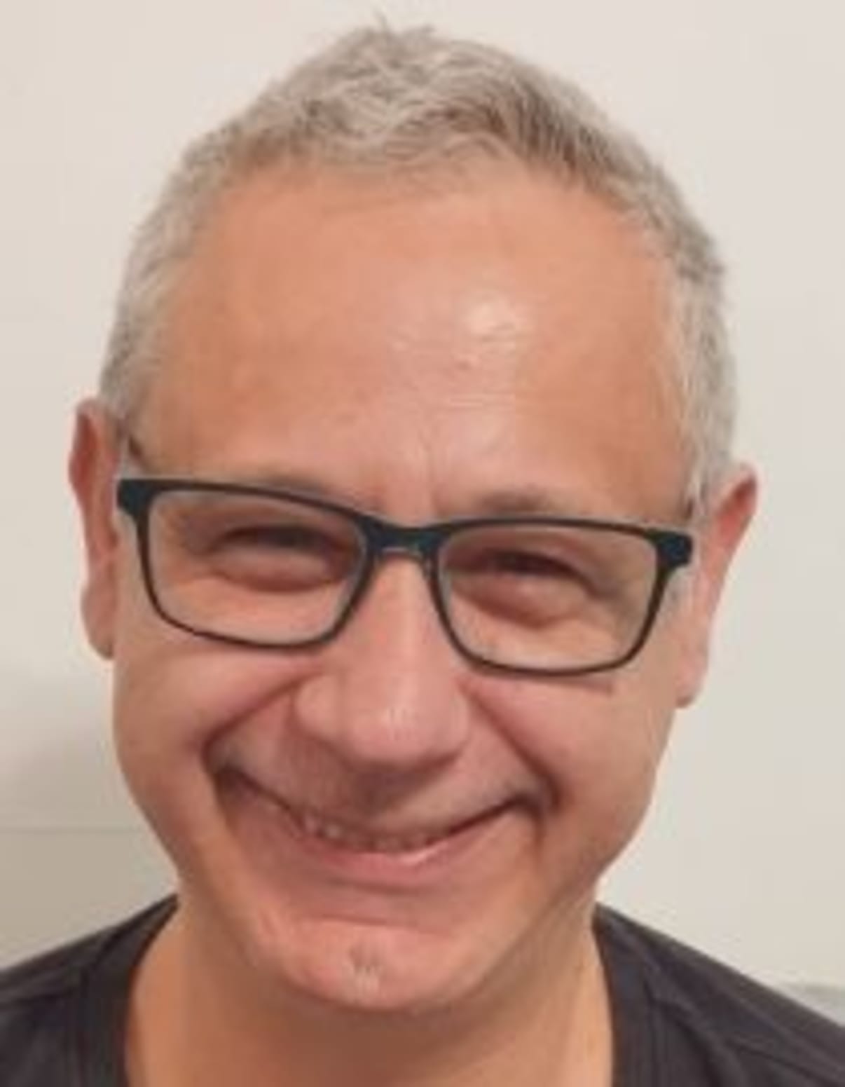 תמונת פורטרט של בעל המקצוע