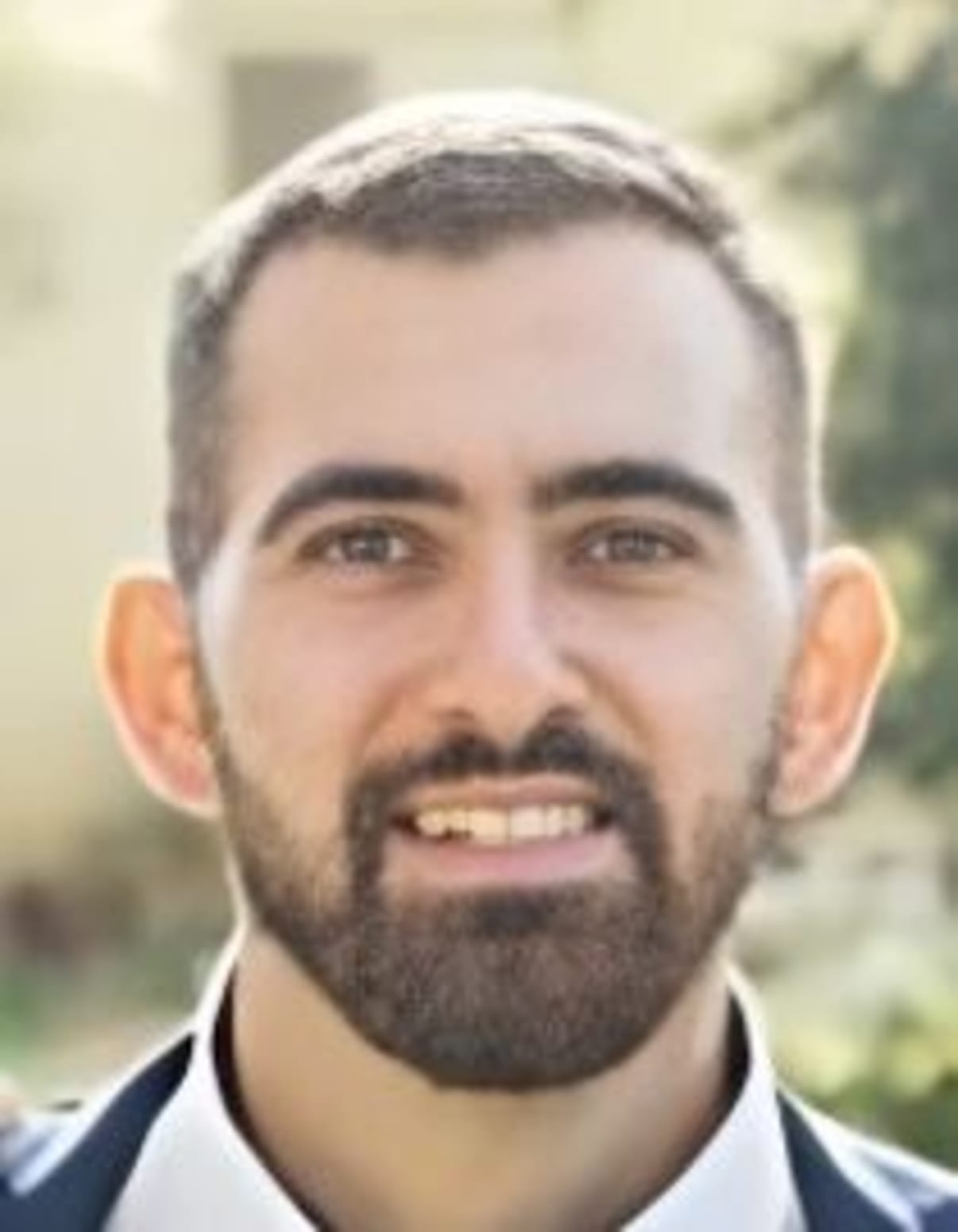 תמונת פורטרט של בעל המקצוע