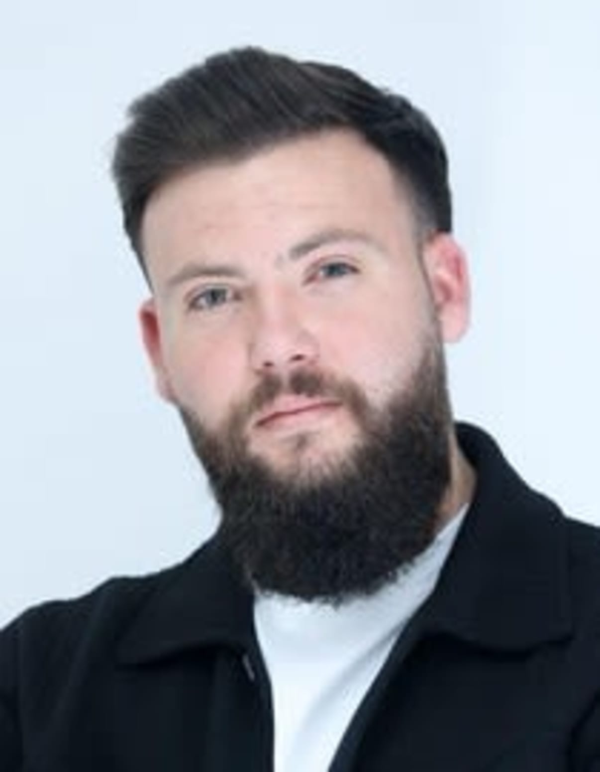 תמונת פורטרט של בעל המקצוע תמונת פורטרט של בעל המקצוע