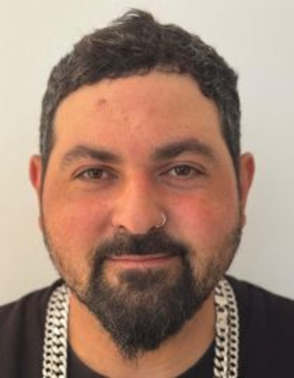 תמונת פורטרט של בעל המקצוע