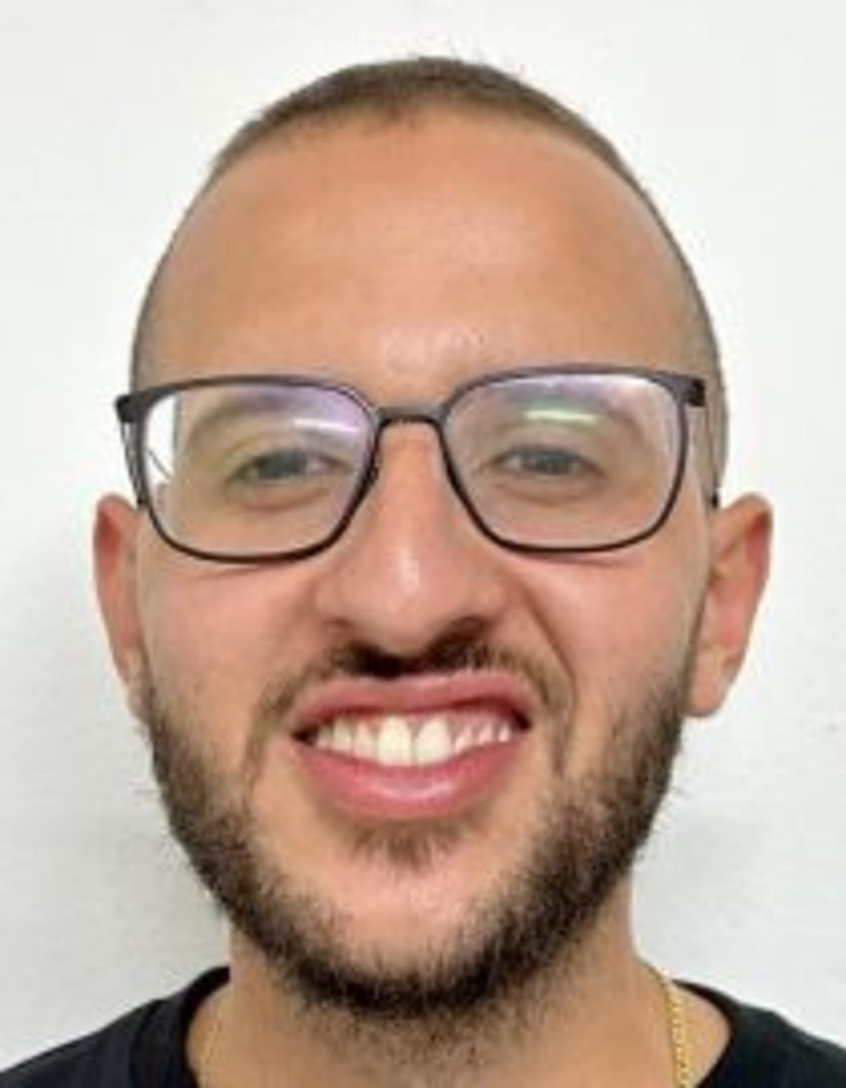 תמונת פורטרט של בעל המקצוע