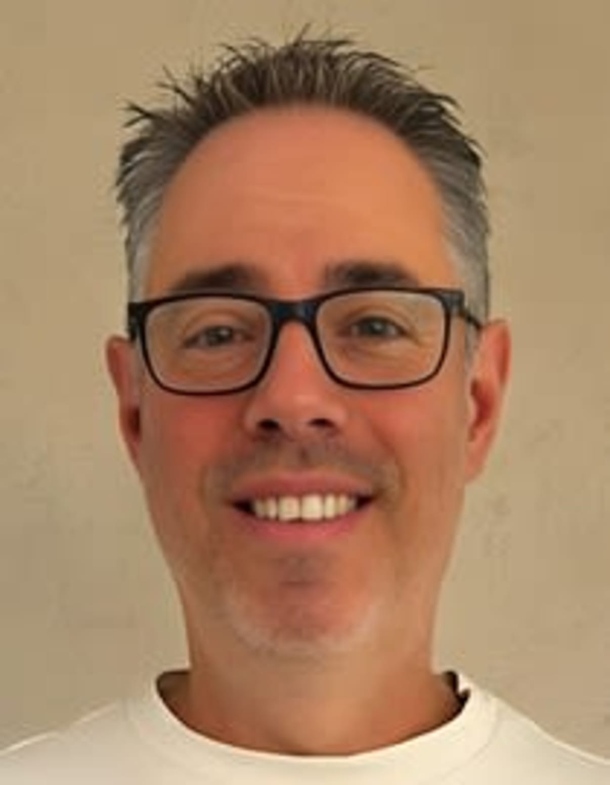 תמונת פורטרט של בעל המקצוע