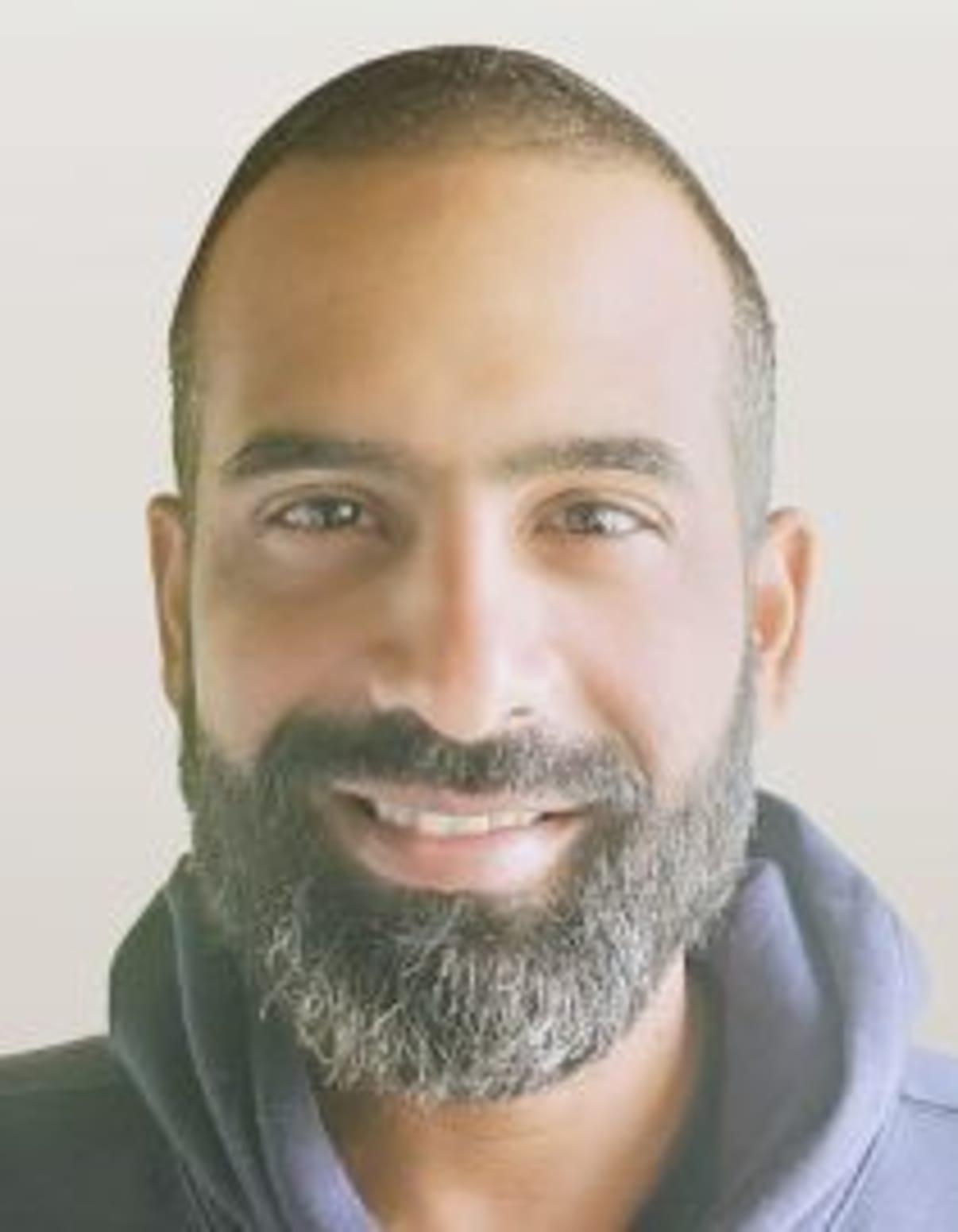 תמונת פורטרט של בעל המקצוע