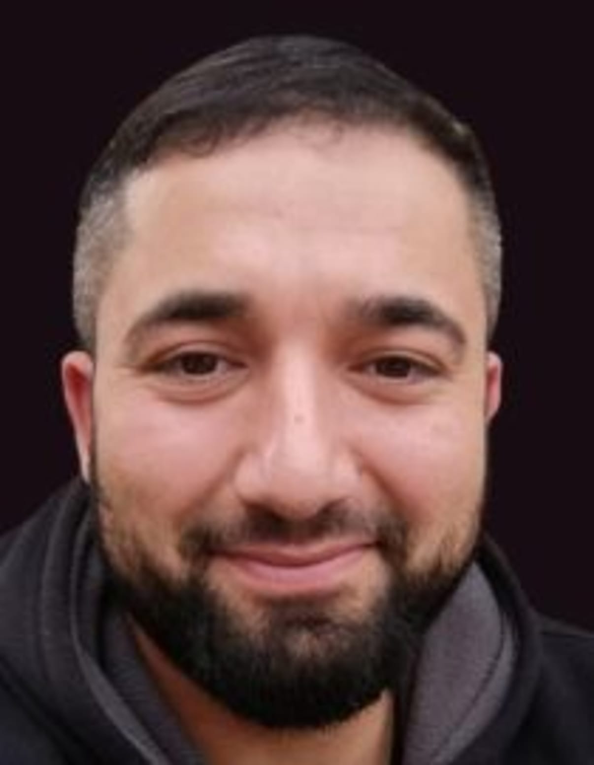 תמונת פורטרט של בעל המקצוע