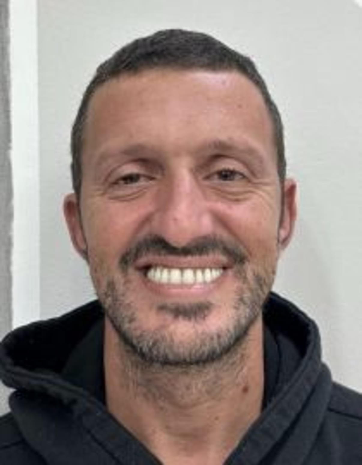 תמונת פורטרט של בעל המקצוע