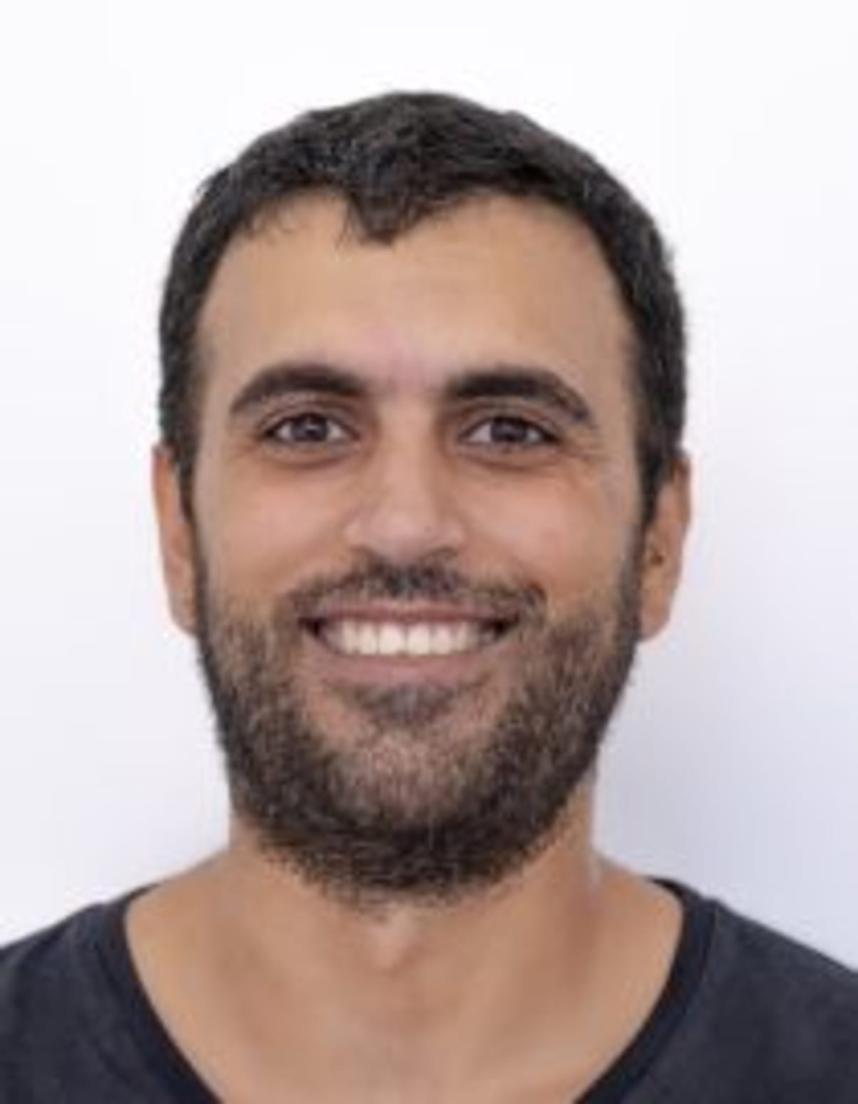 תמונת פורטרט של בעל המקצוע