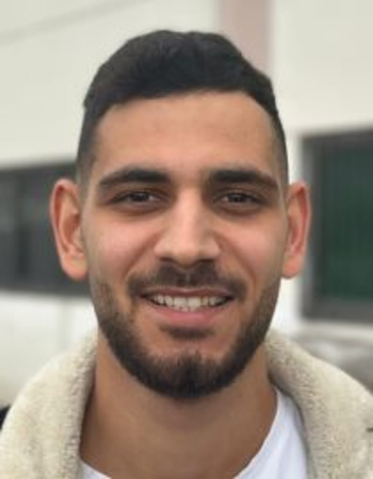 תמונת פורטרט של בעל המקצוע