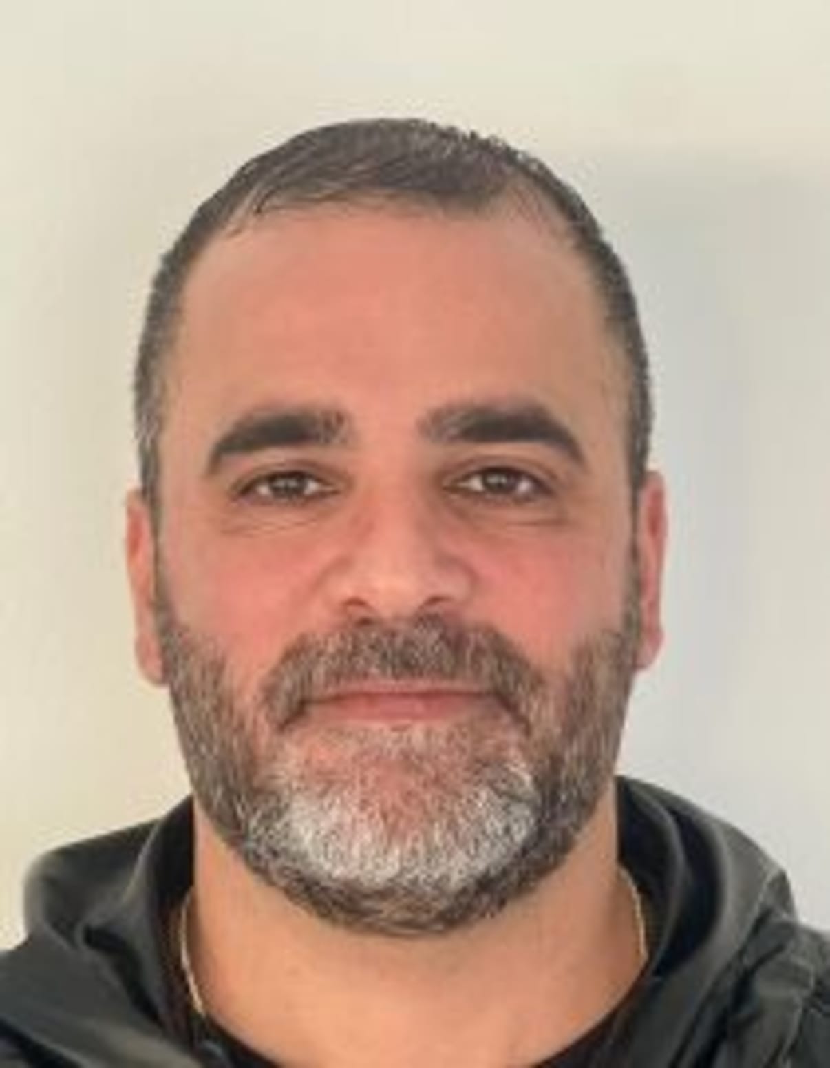 תמונת פורטרט של בעל המקצוע תמונת פורטרט של בעל המקצוע