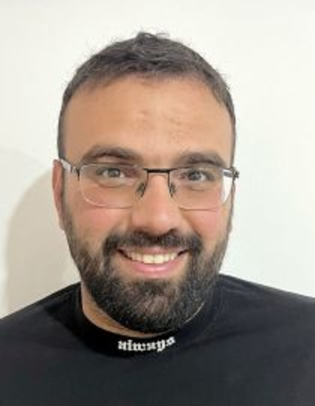 תמונת פורטרט של בעל המקצוע