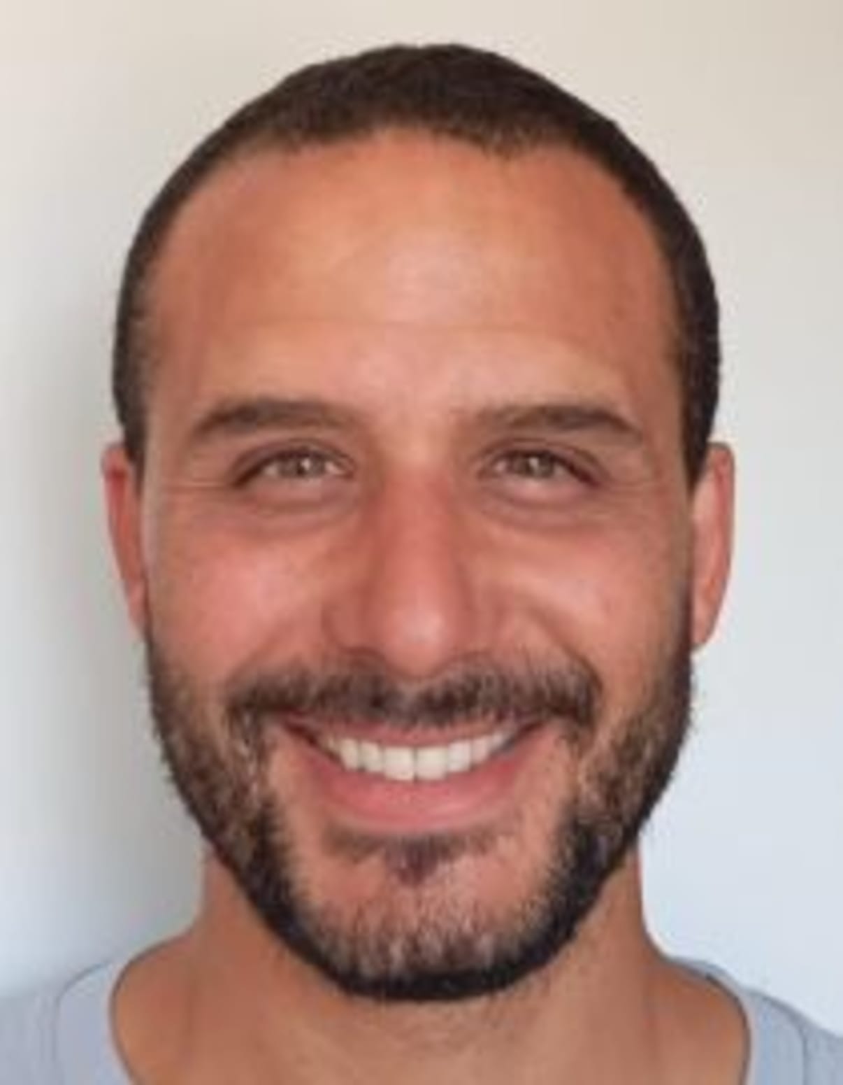 תמונת פורטרט של בעל המקצוע תמונת פורטרט של בעל המקצוע