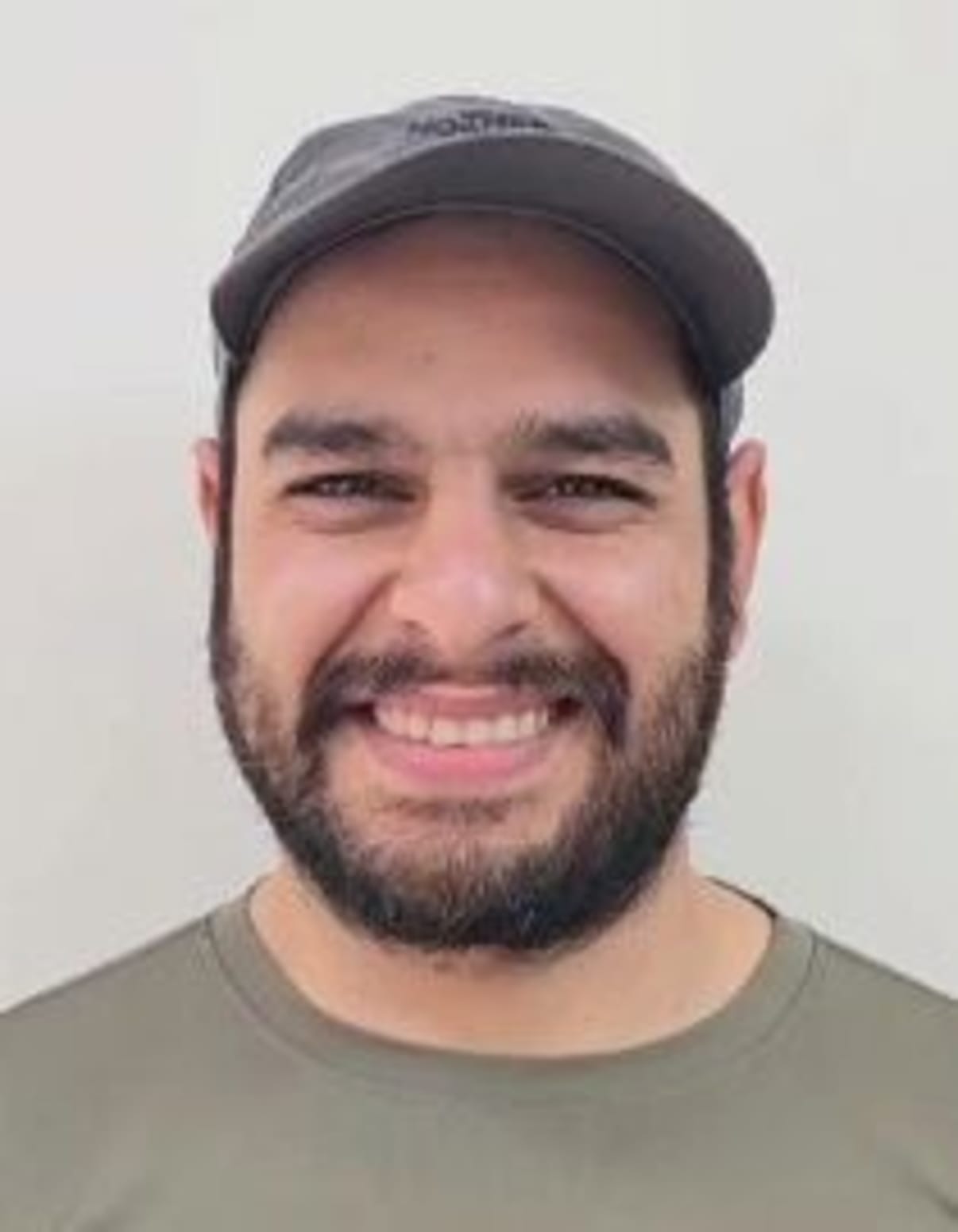 תמונת פורטרט של בעל המקצוע