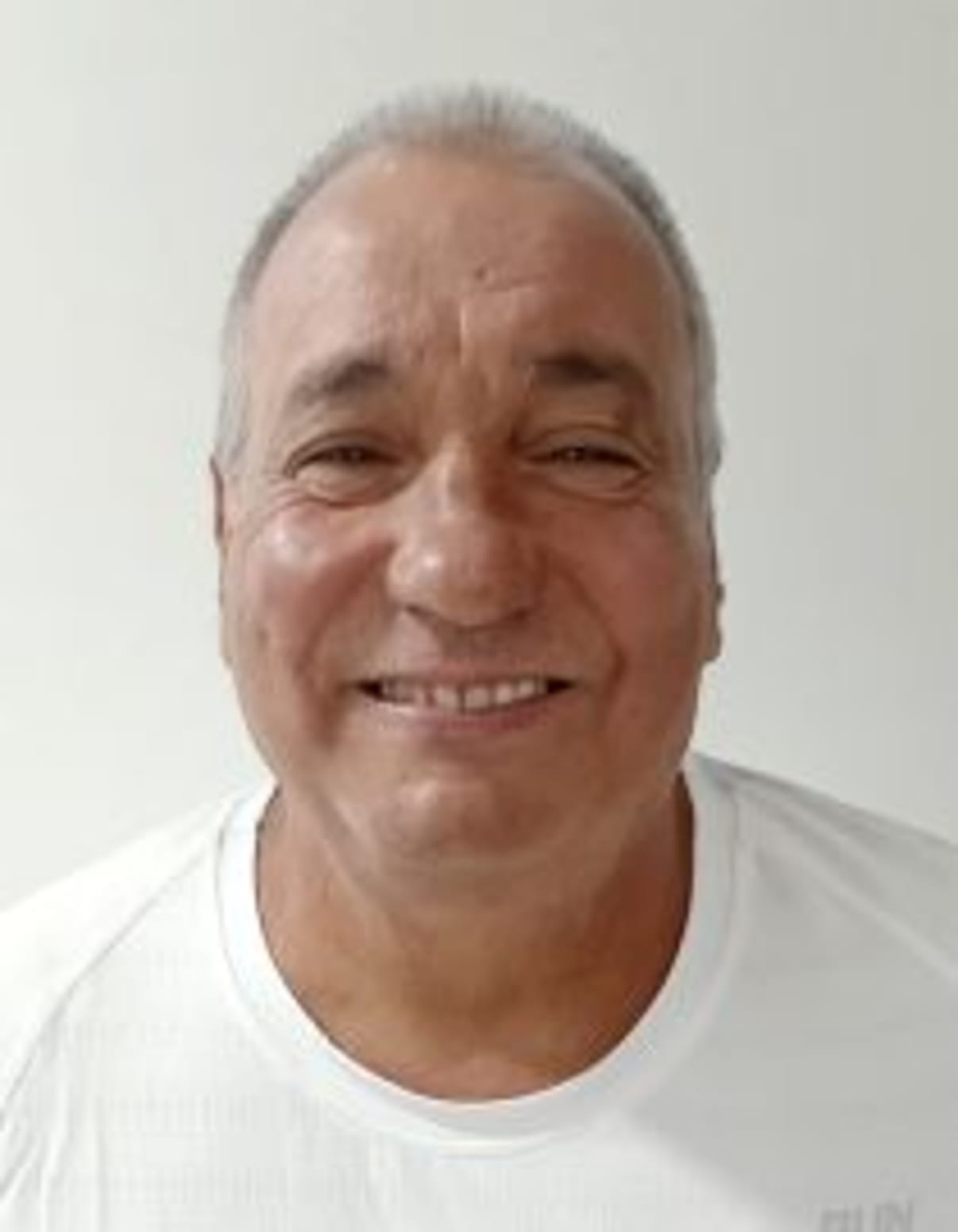 תמונת פורטרט של בעל המקצוע