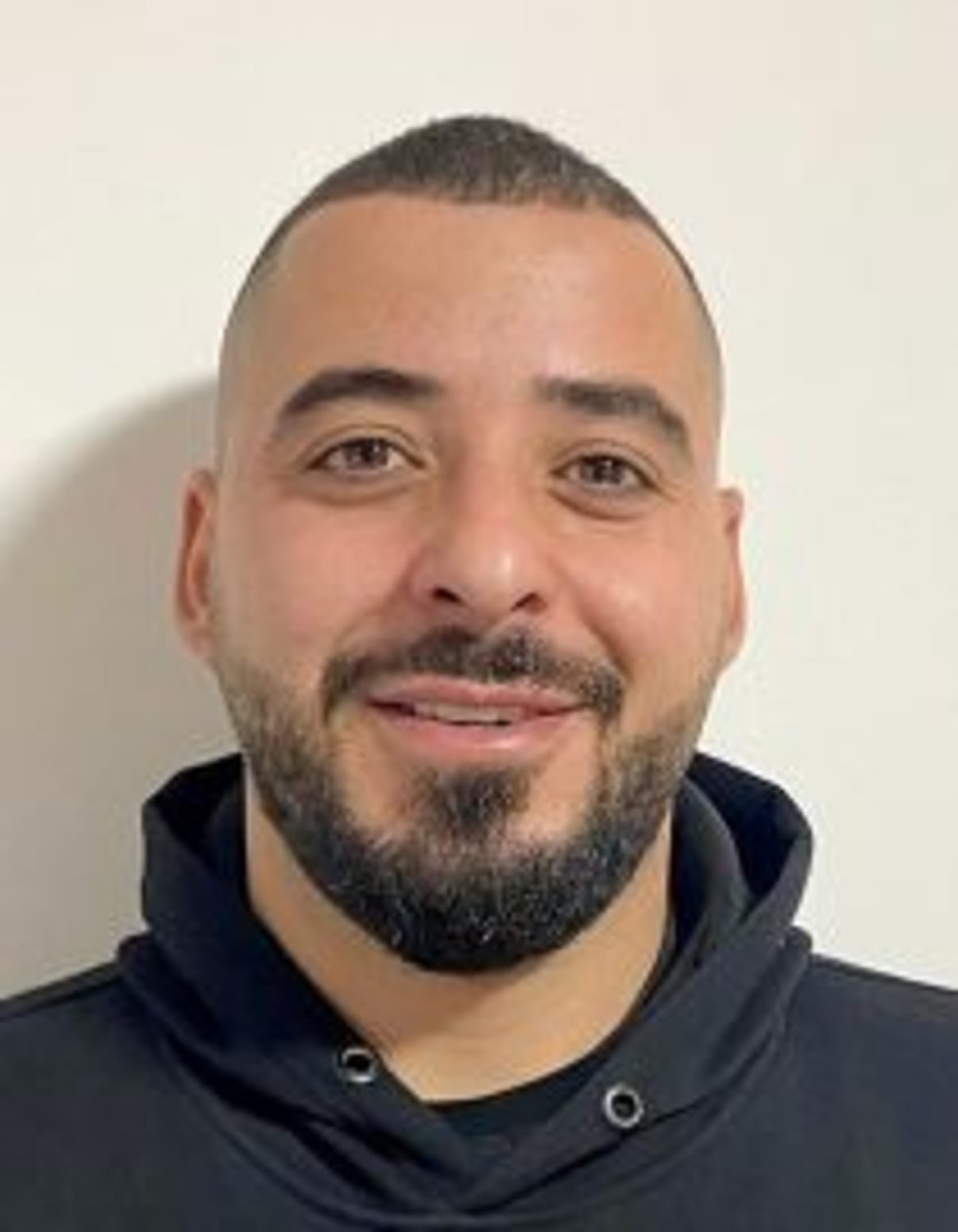 תמונת פורטרט של בעל המקצוע