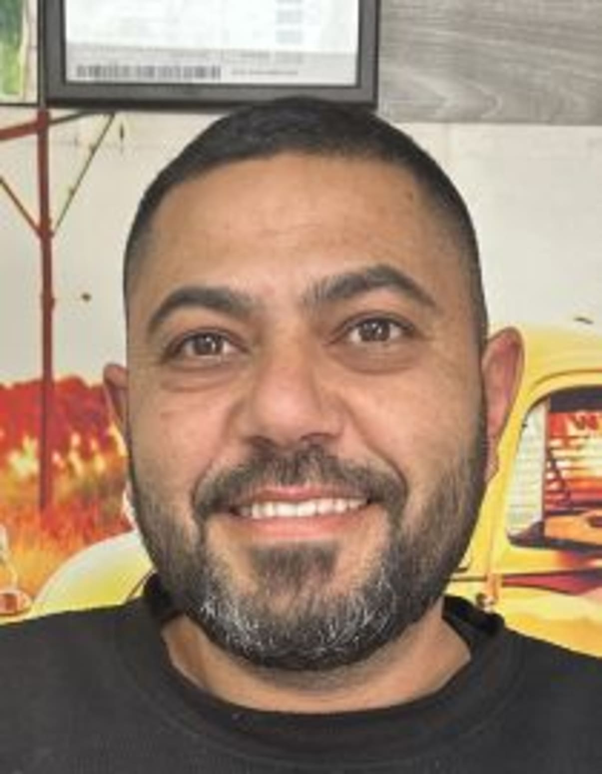 תמונת פורטרט של בעל המקצוע