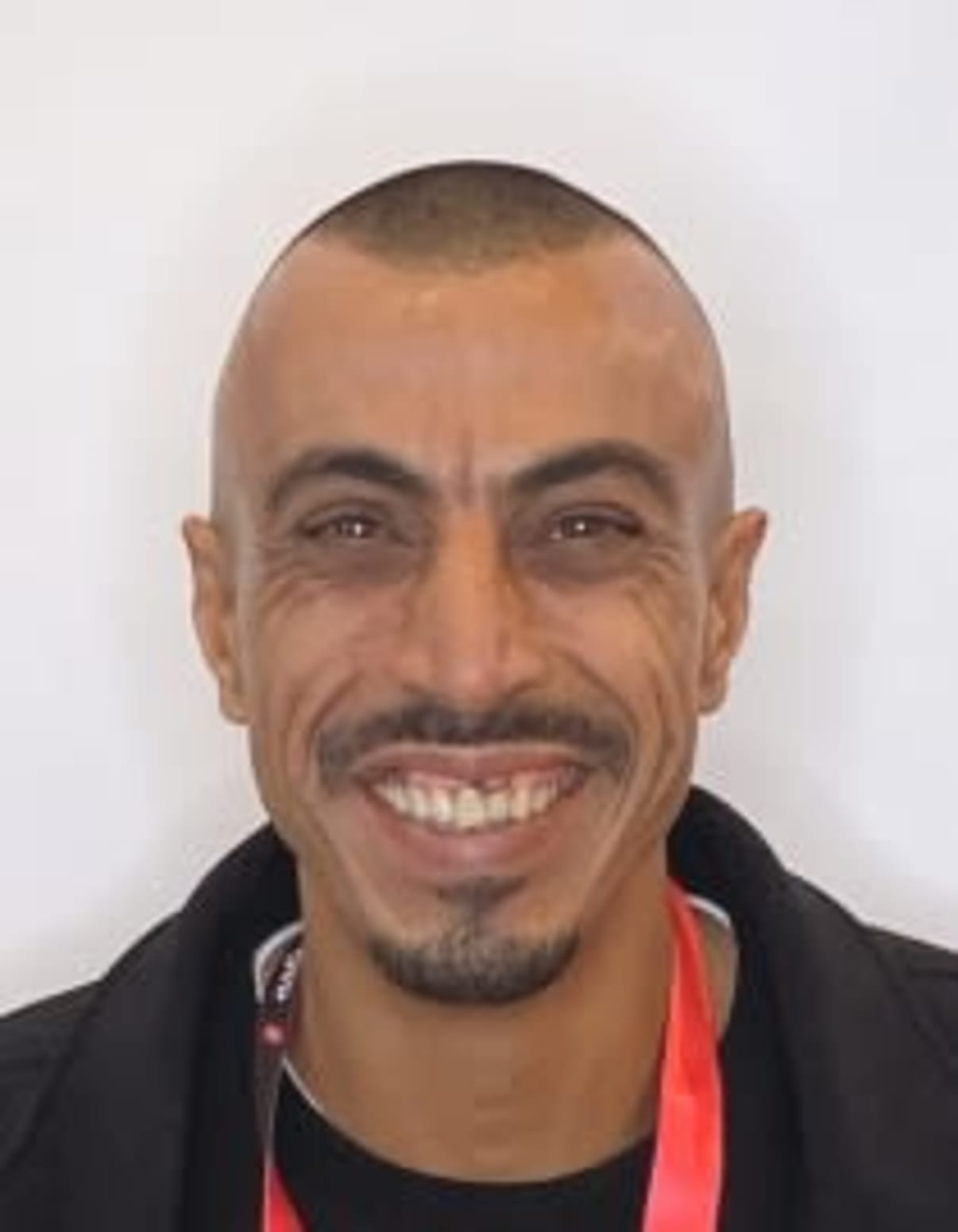 תמונת פורטרט של בעל המקצוע