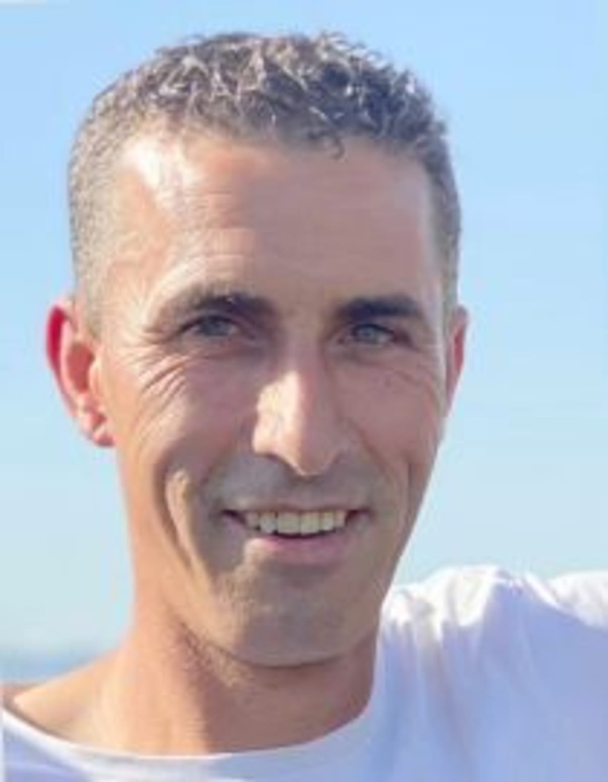 תמונת פורטרט של בעל המקצוע