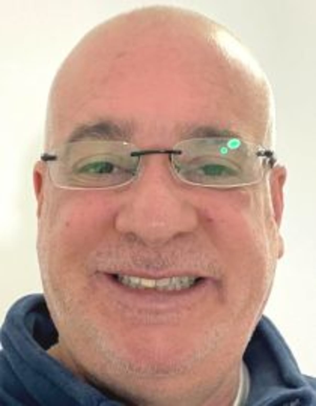 תמונת פורטרט של בעל המקצוע