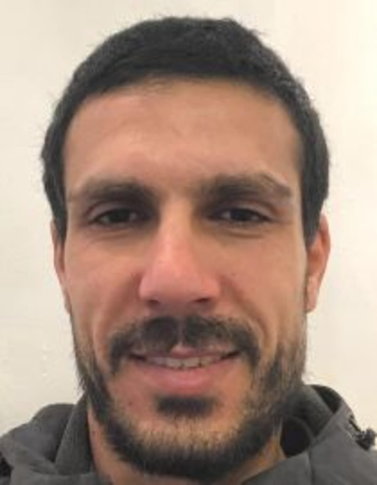 תמונת פורטרט של בעל המקצוע