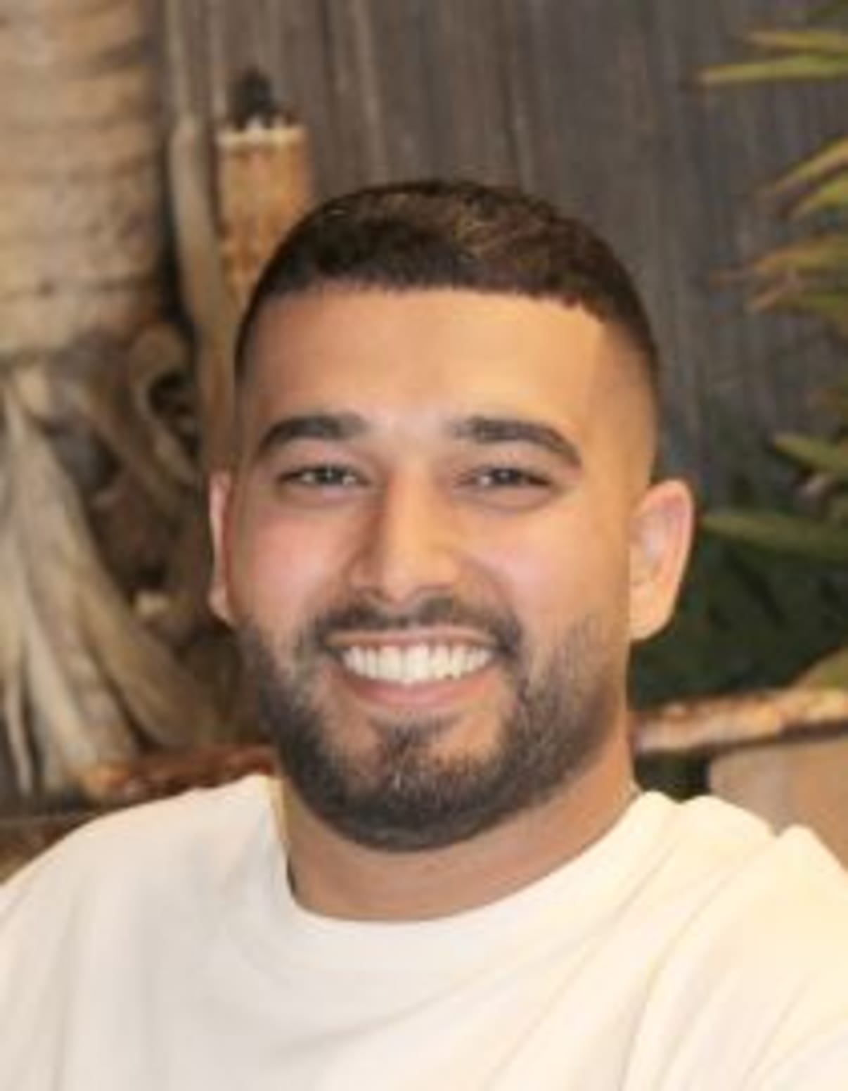 תמונת פורטרט של בעל המקצוע