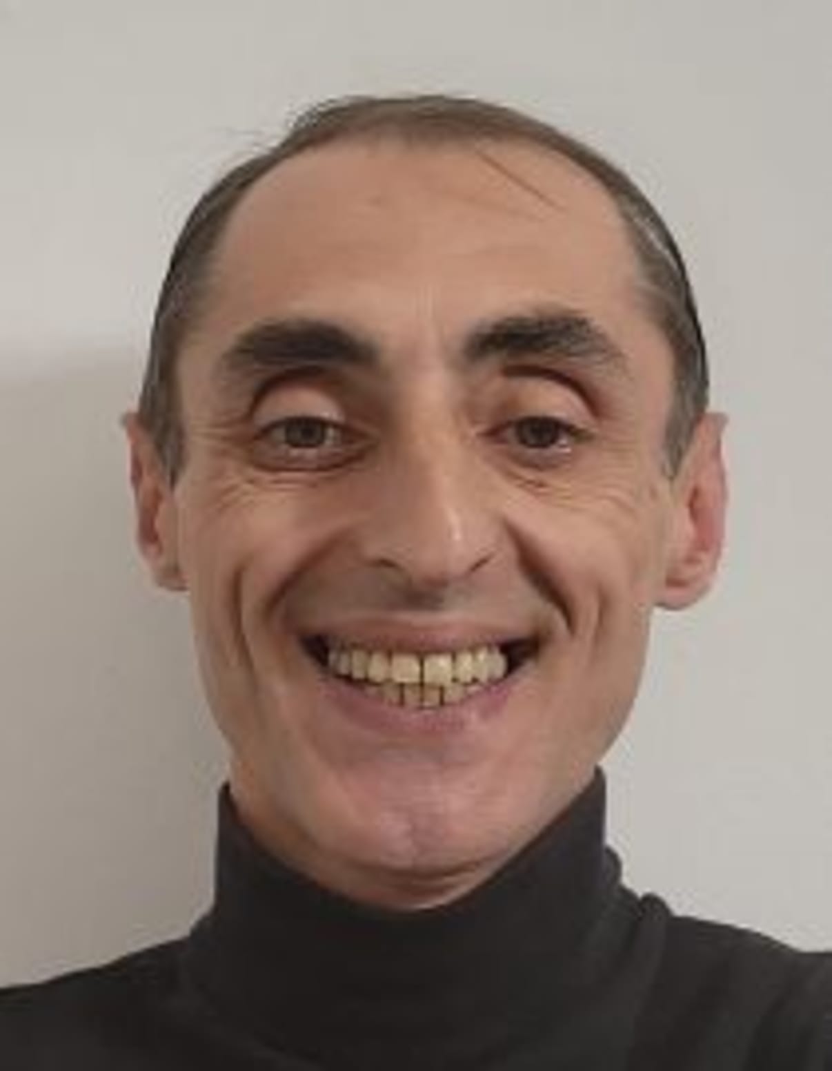 תמונת פורטרט של בעל המקצוע